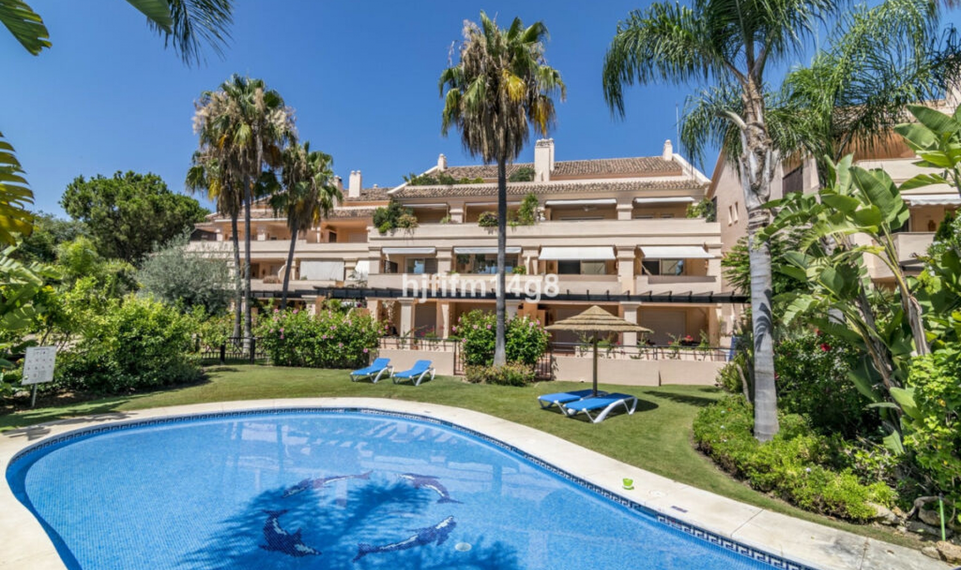 Resale - Apartment -
Nueva Andalucía