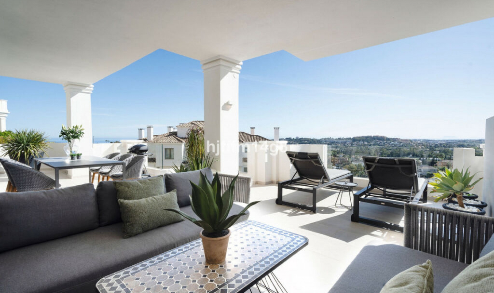 Resale - Apartment -
Nueva Andalucía