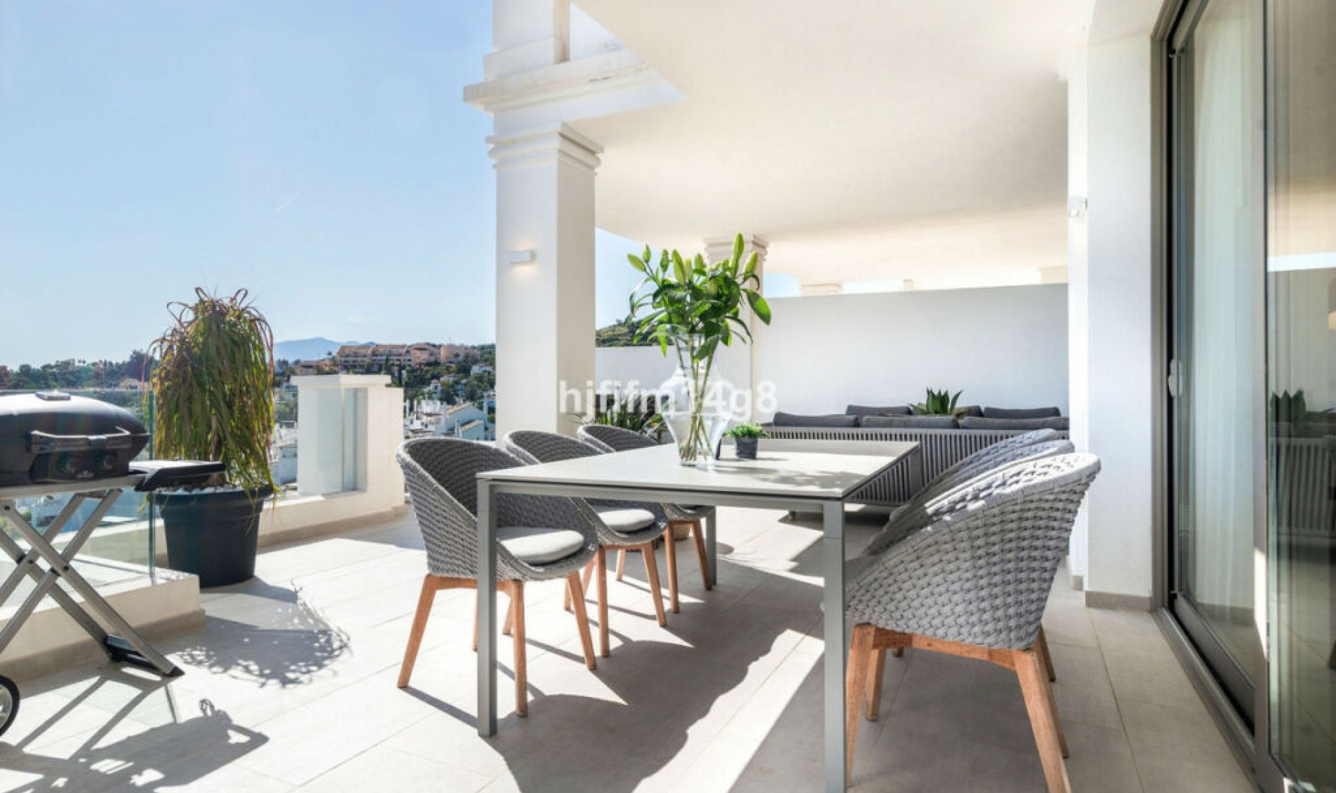 Resale - Apartment -
Nueva Andalucía