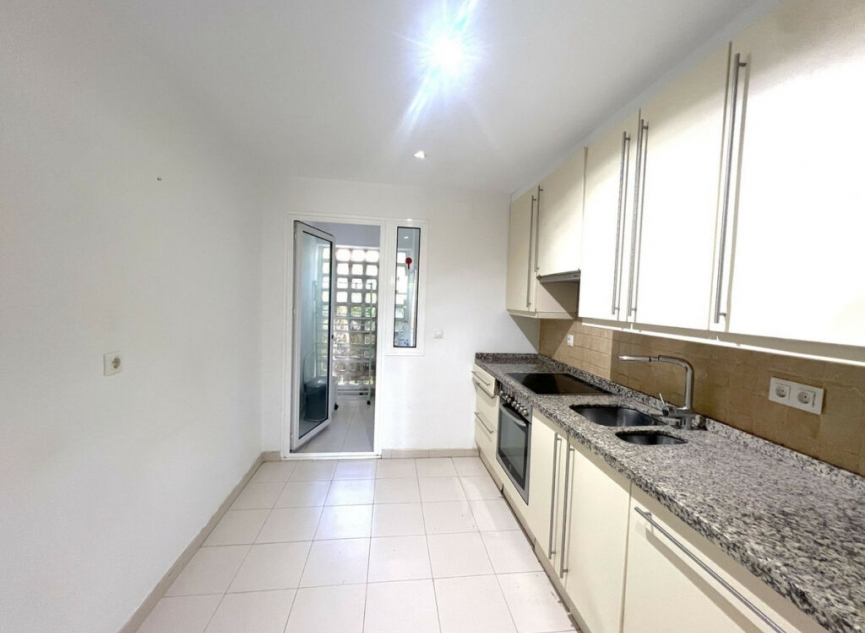 Resale - Apartment -
Nueva Andalucía