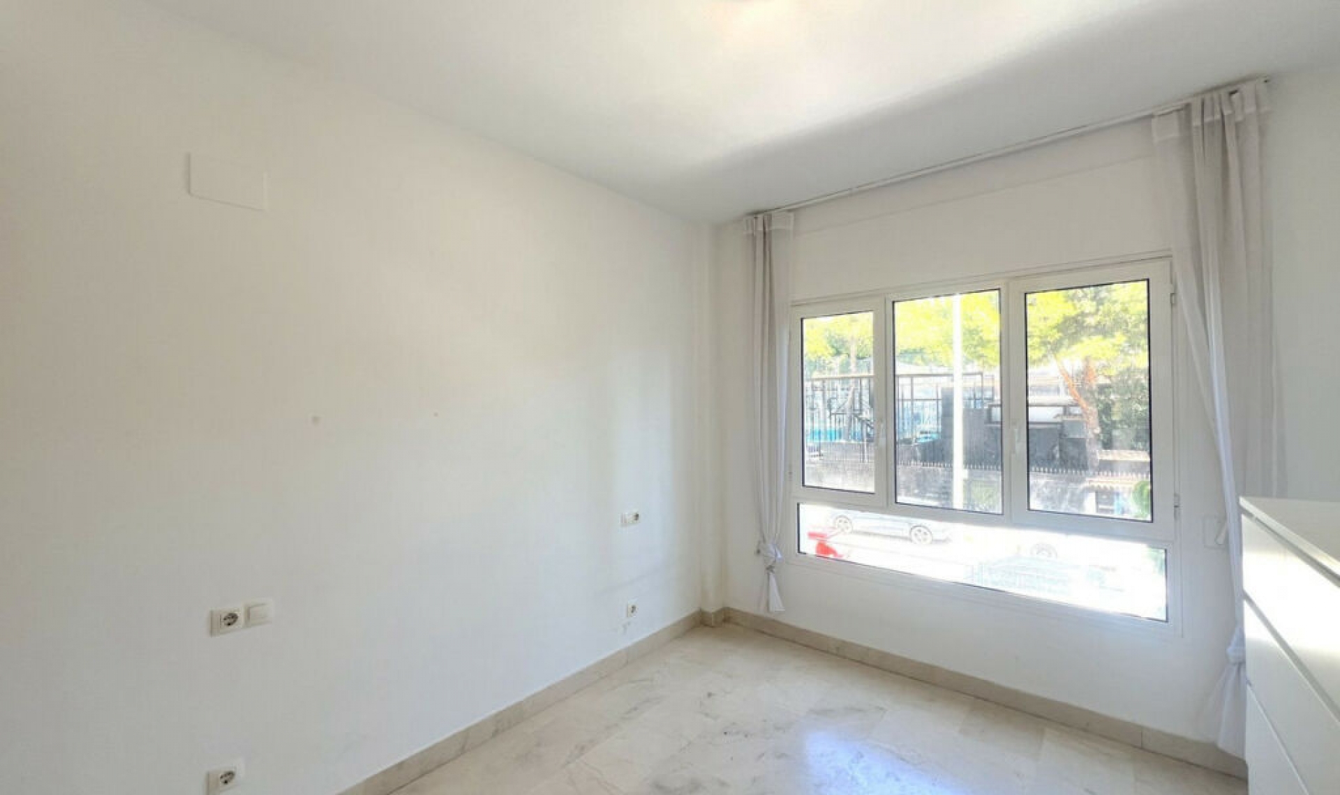 Resale - Apartment -
Nueva Andalucía