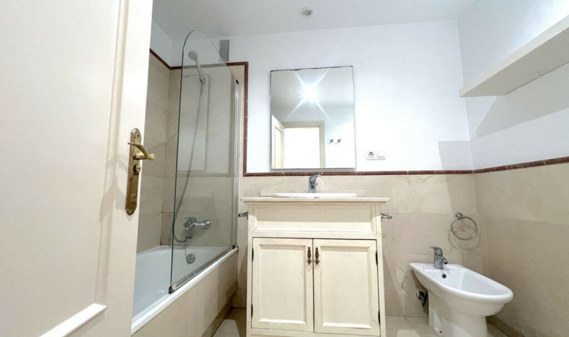 Resale - Apartment -
Nueva Andalucía