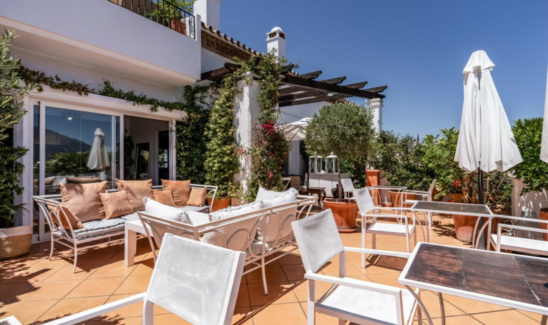 Resale - Apartment -
Nueva Andalucía