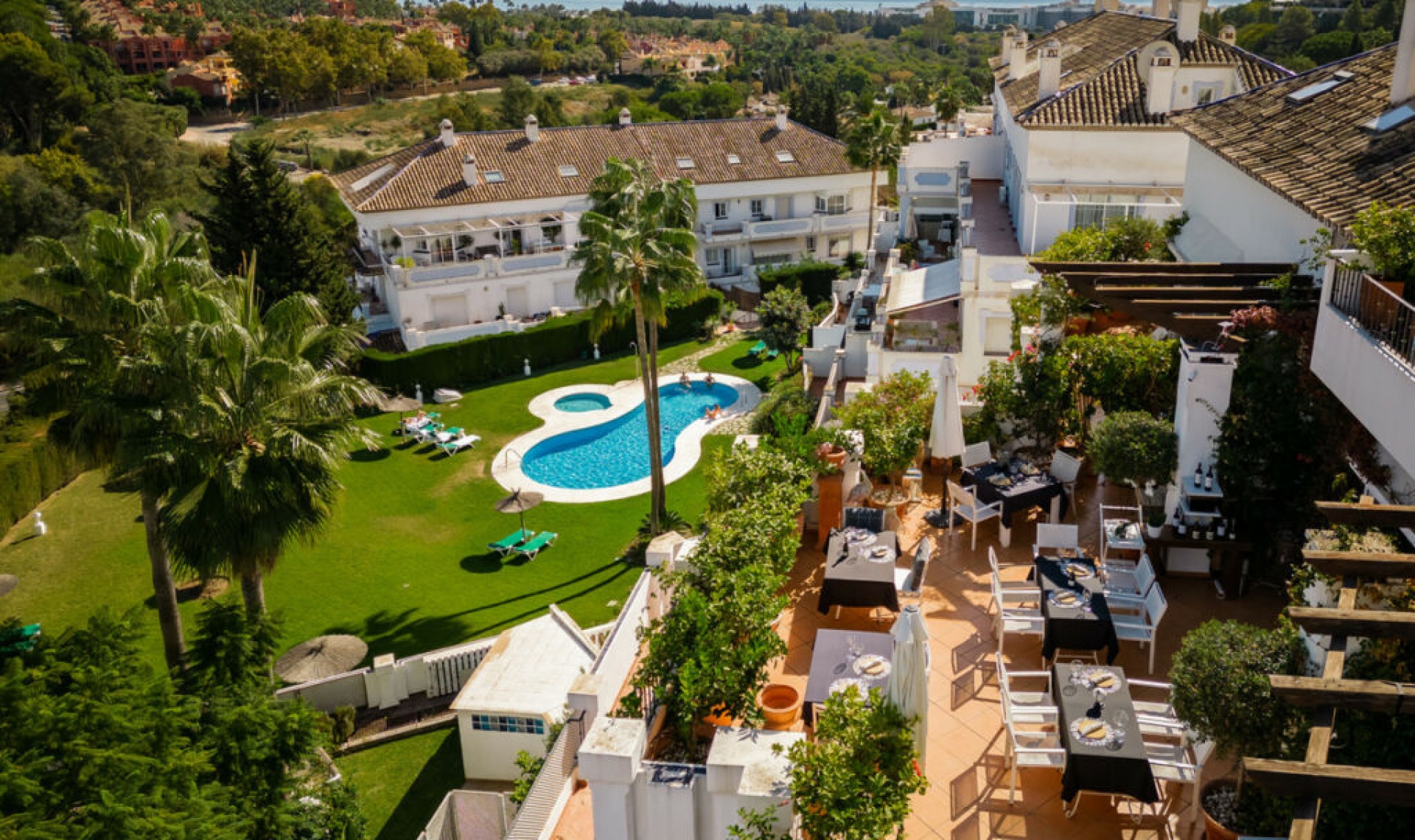 Resale - Apartment -
Nueva Andalucía
