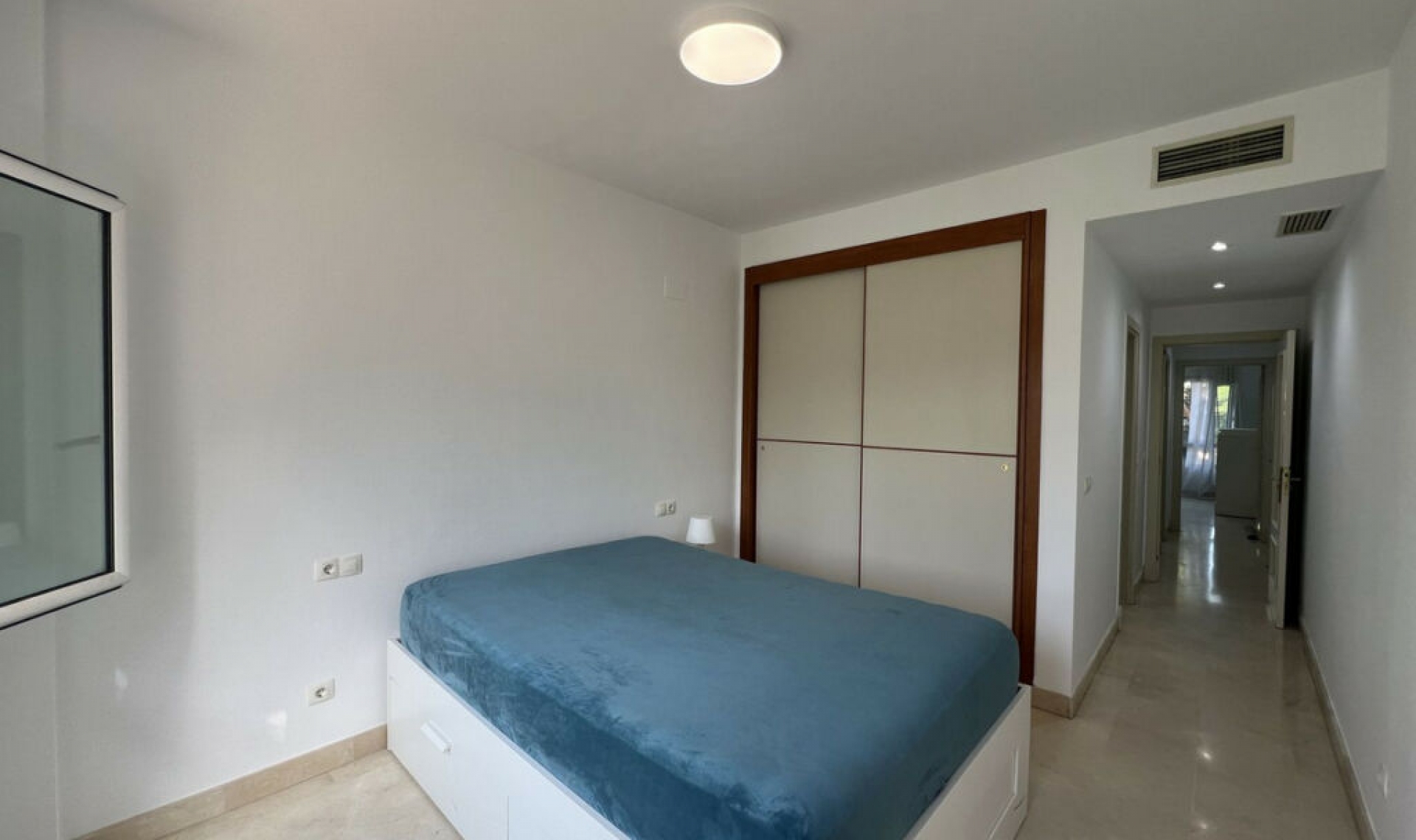 Resale - Apartment -
Nueva Andalucía