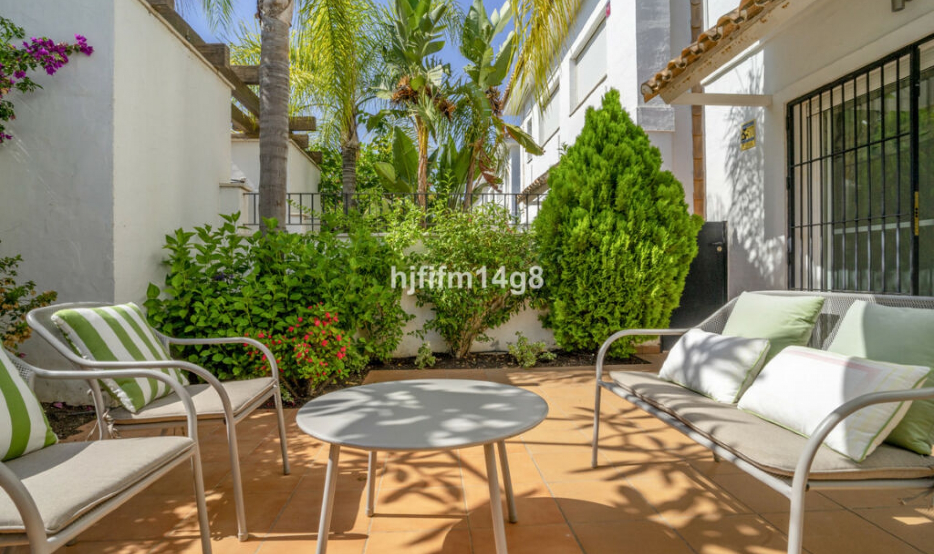 Resale - Apartment -
Nueva Andalucía