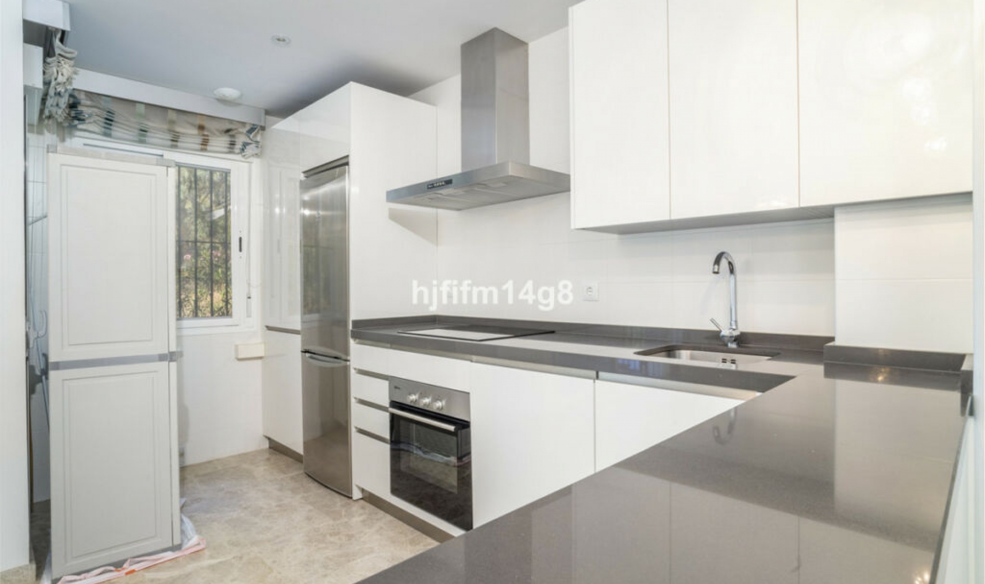 Resale - Apartment -
Nueva Andalucía