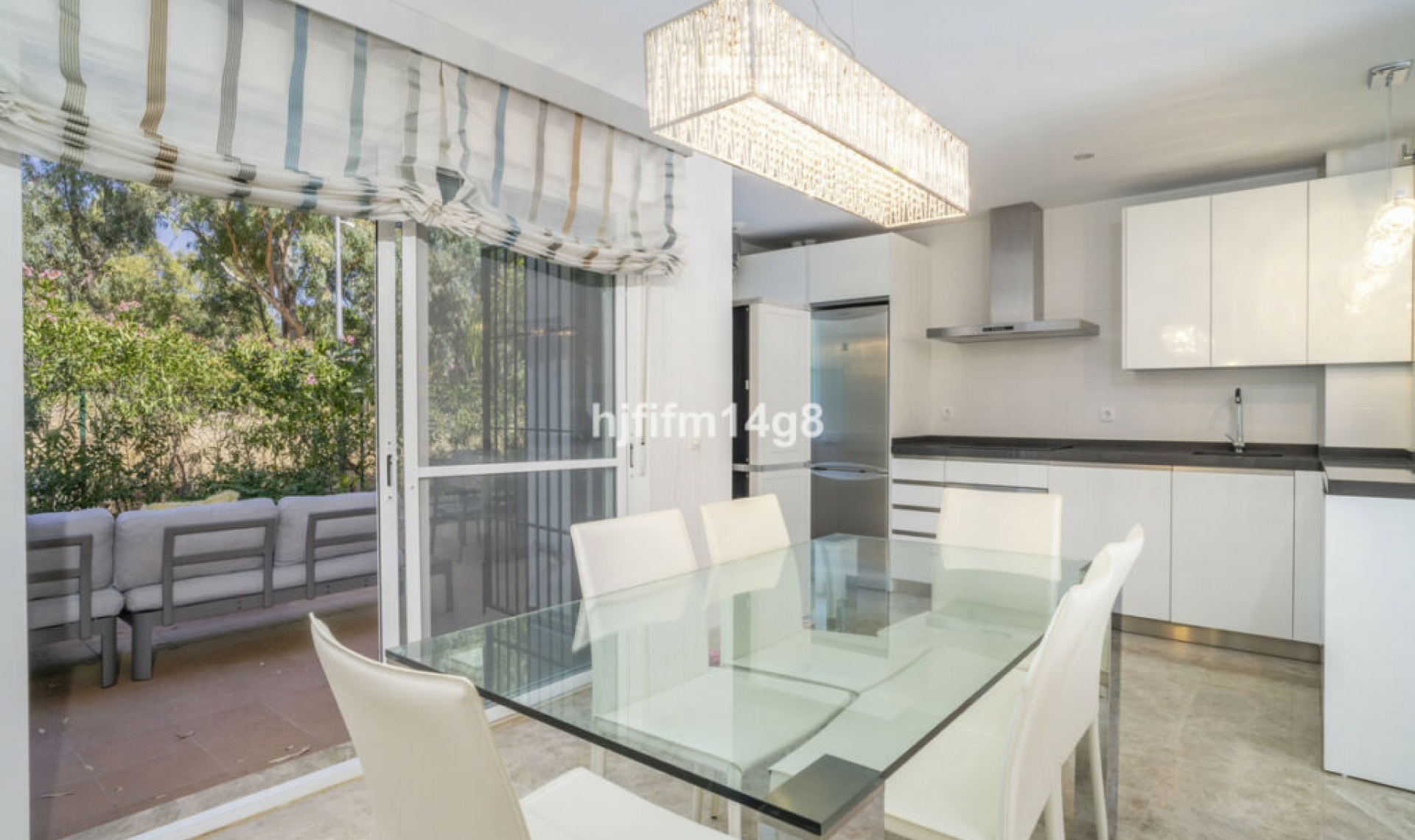 Resale - Apartment -
Nueva Andalucía