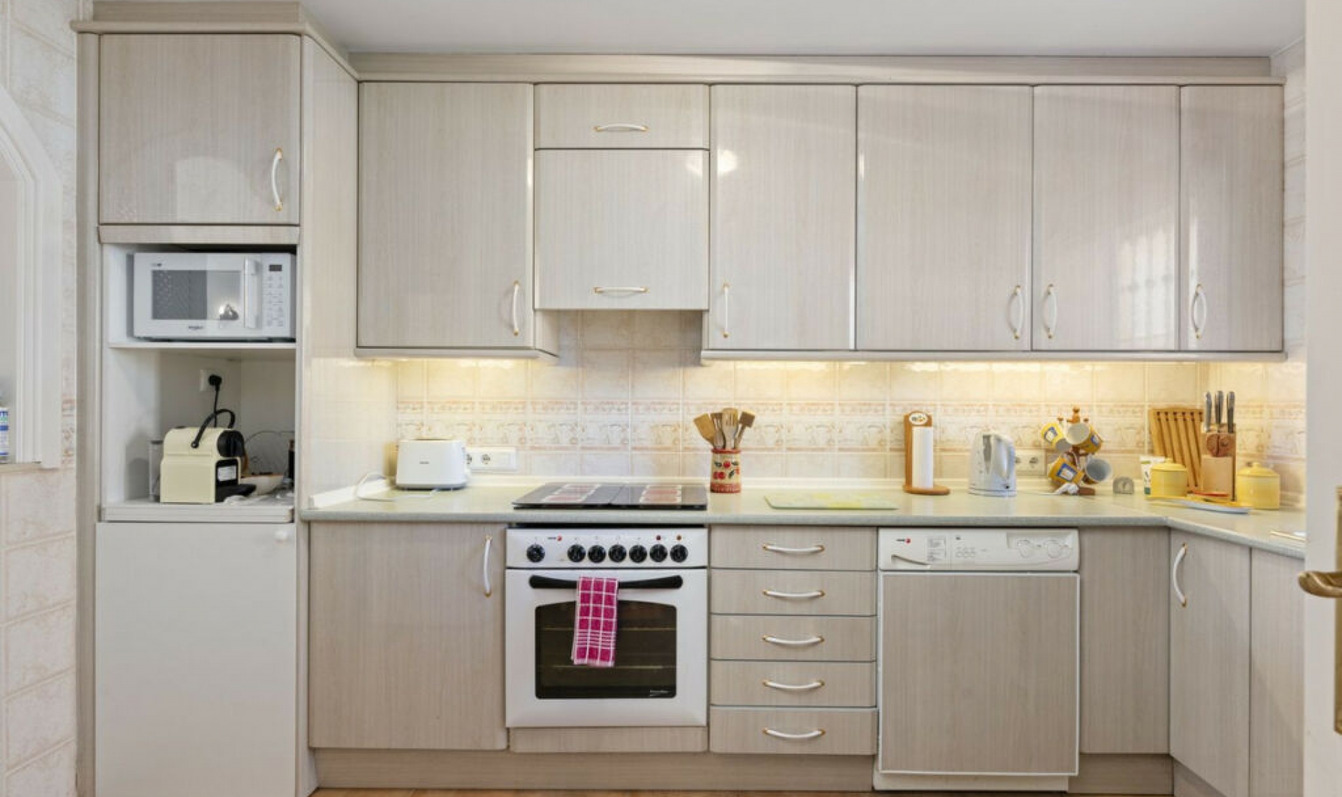 Resale - Apartment -
Nueva Andalucía