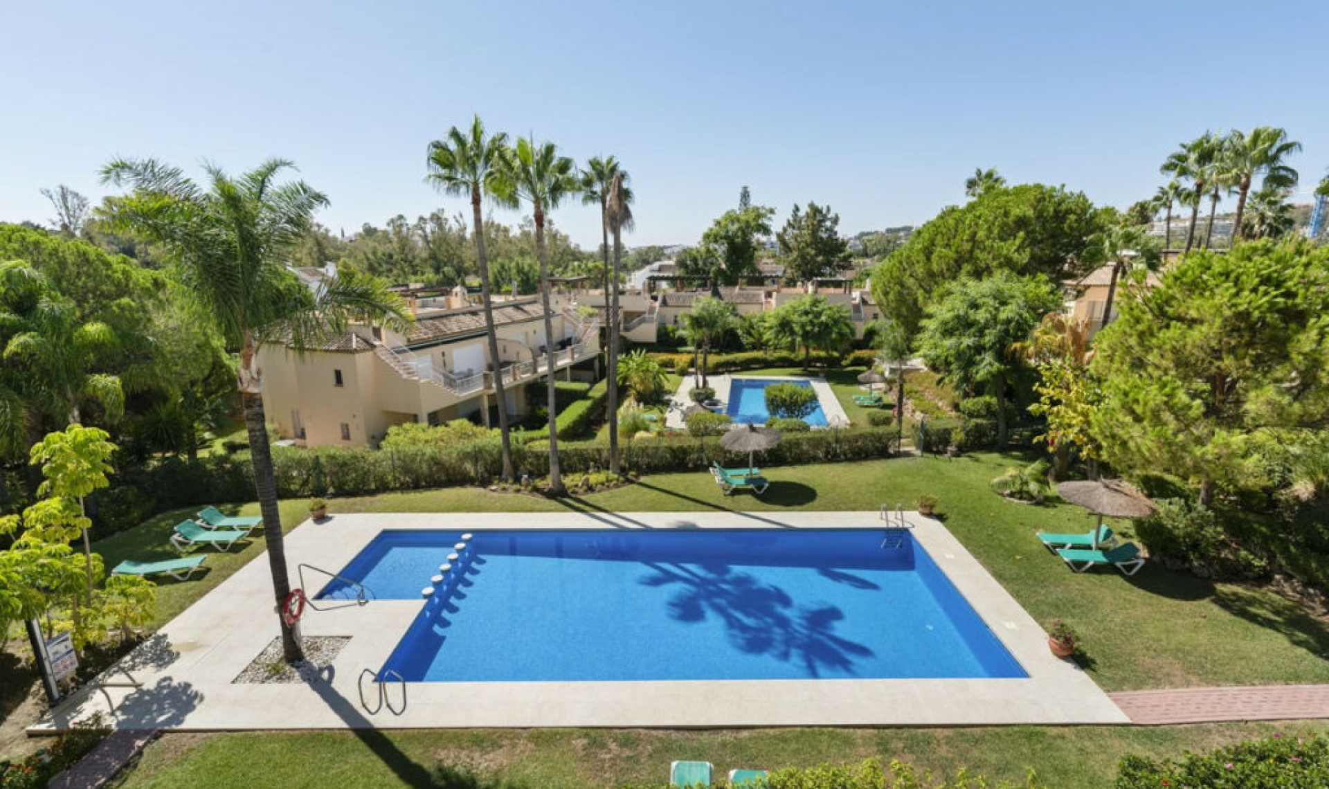 Resale - Apartment -
Nueva Andalucía