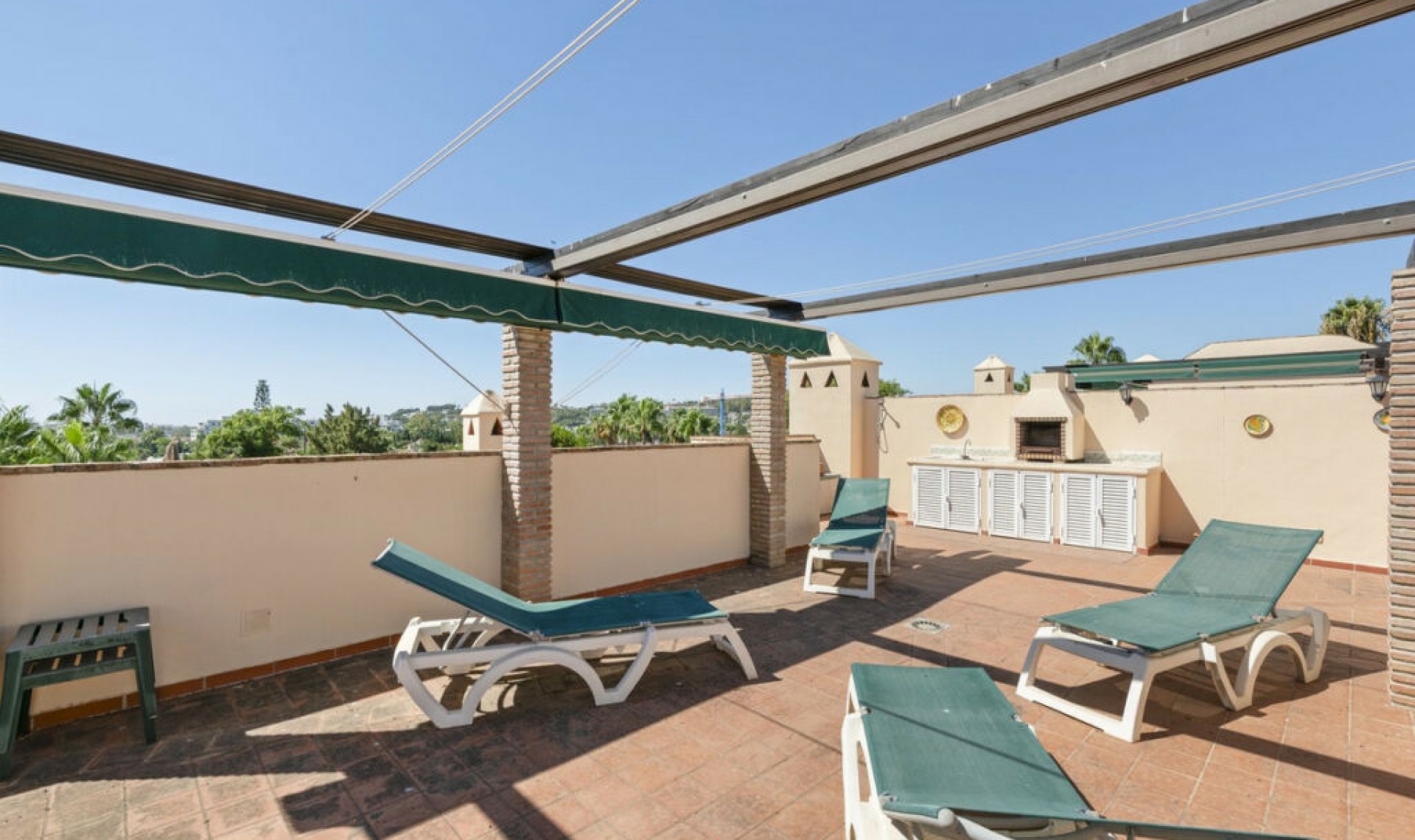 Resale - Apartment -
Nueva Andalucía