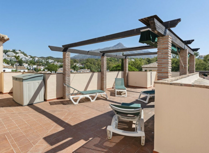 Resale - Apartment -
Nueva Andalucía