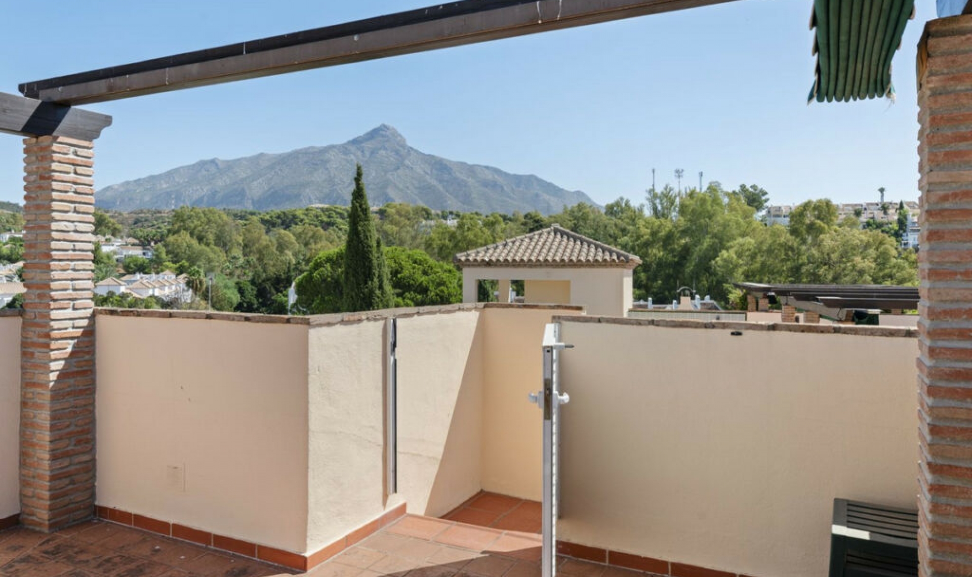 Resale - Apartment -
Nueva Andalucía