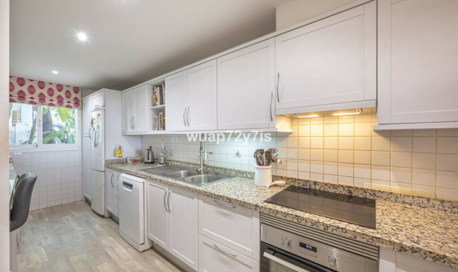 Resale - Apartment -
Nueva Andalucía