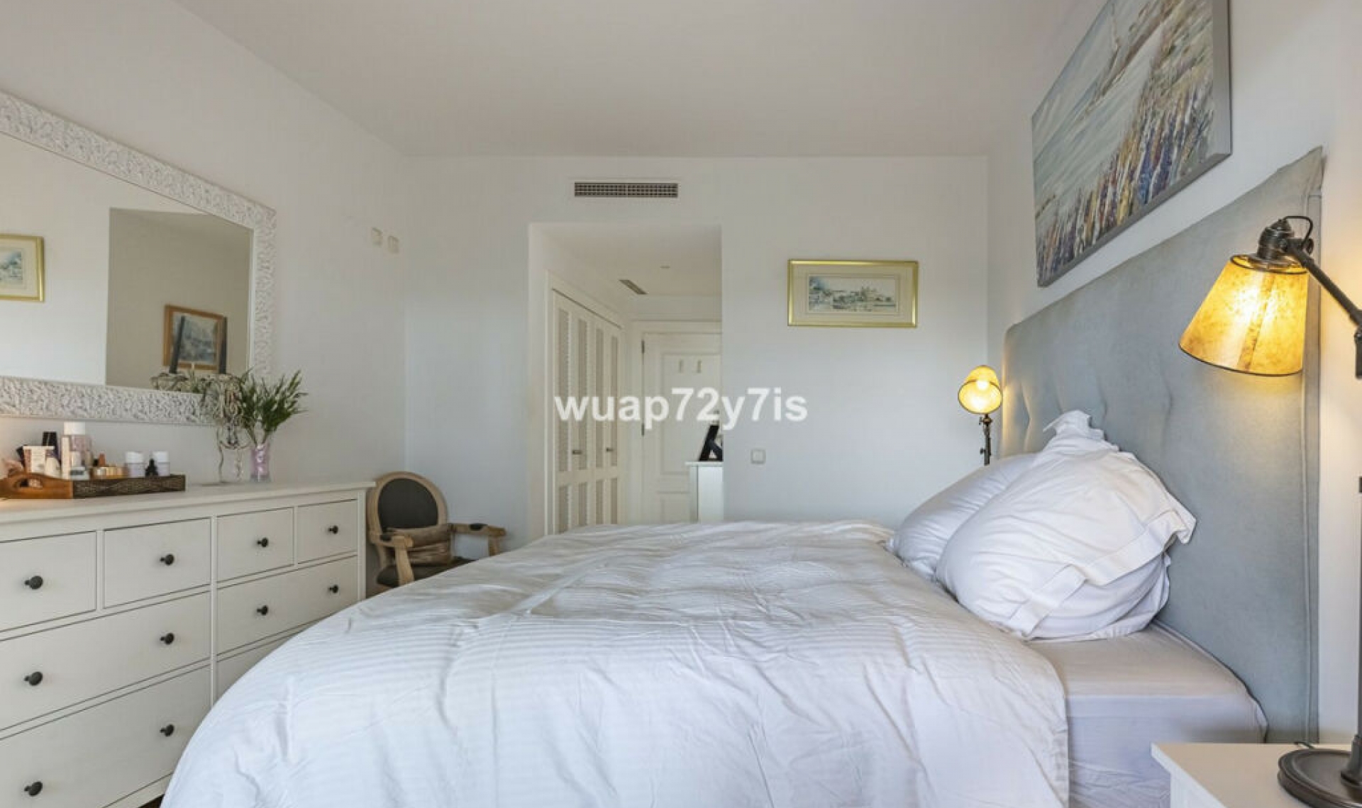 Resale - Apartment -
Nueva Andalucía