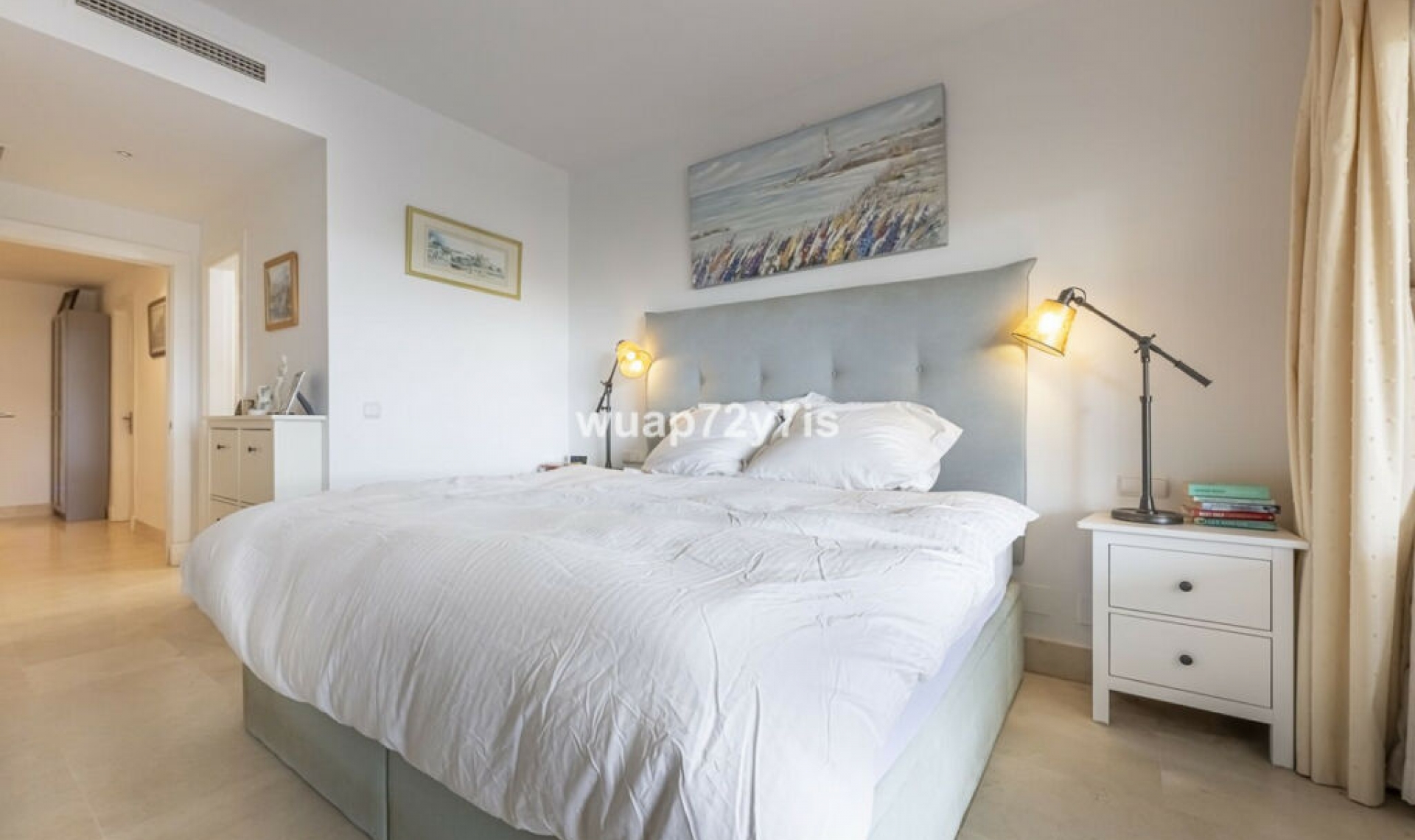 Resale - Apartment -
Nueva Andalucía