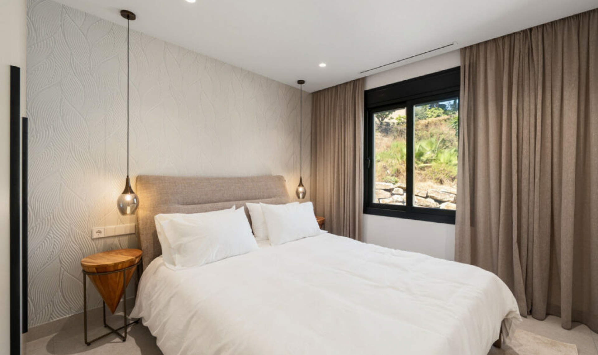 Resale - Apartment -
Nueva Andalucía