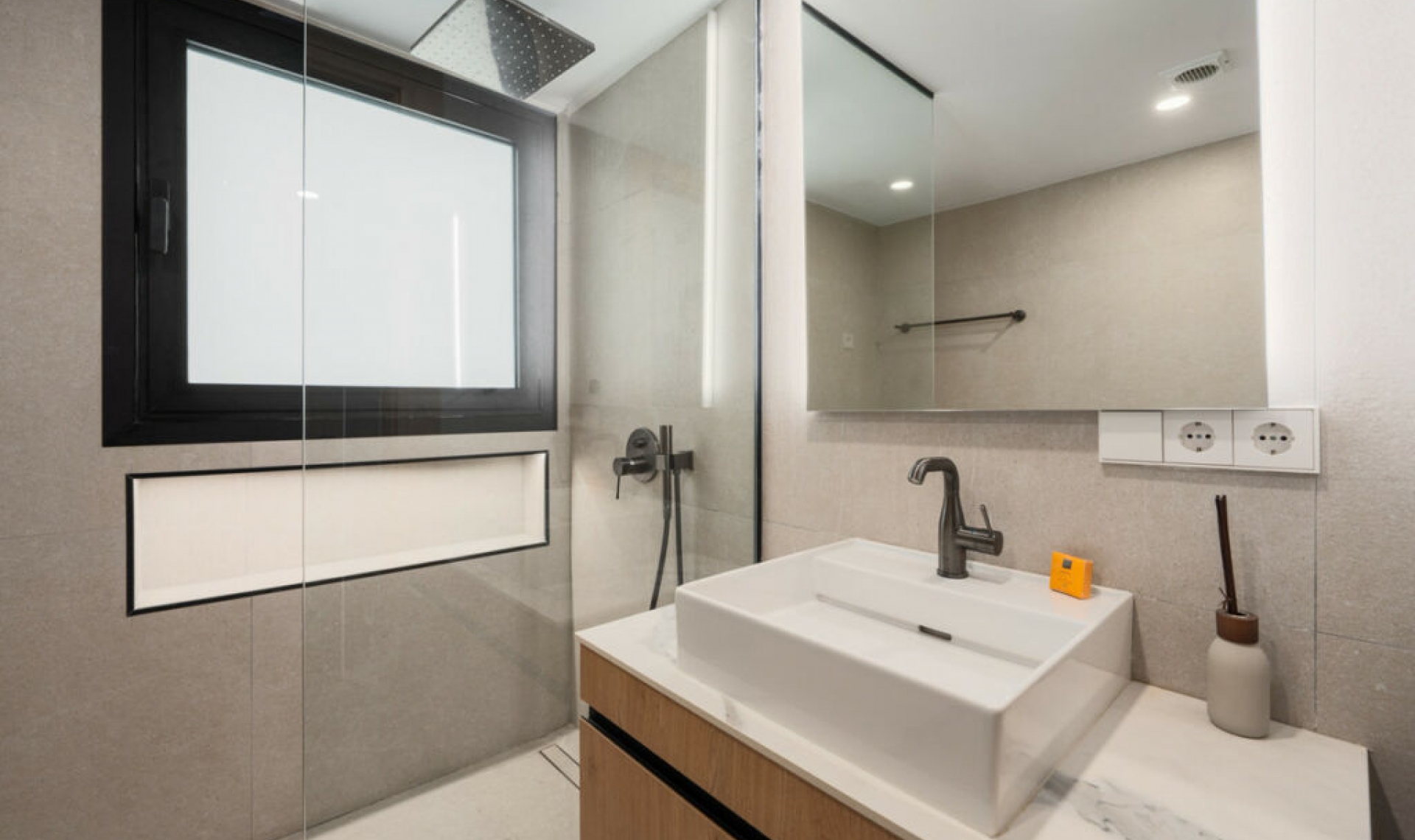 Resale - Apartment -
Nueva Andalucía