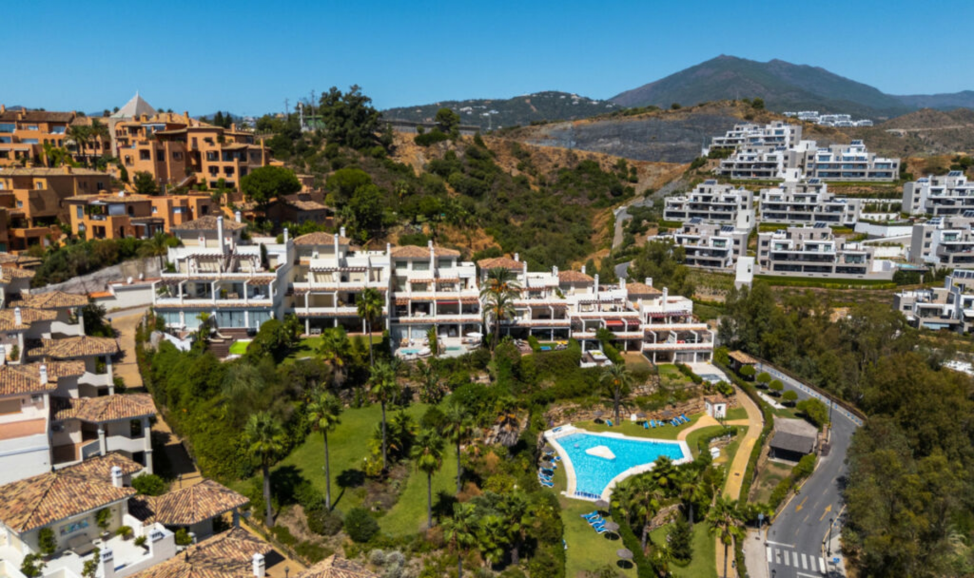 Resale - Apartment -
Nueva Andalucía