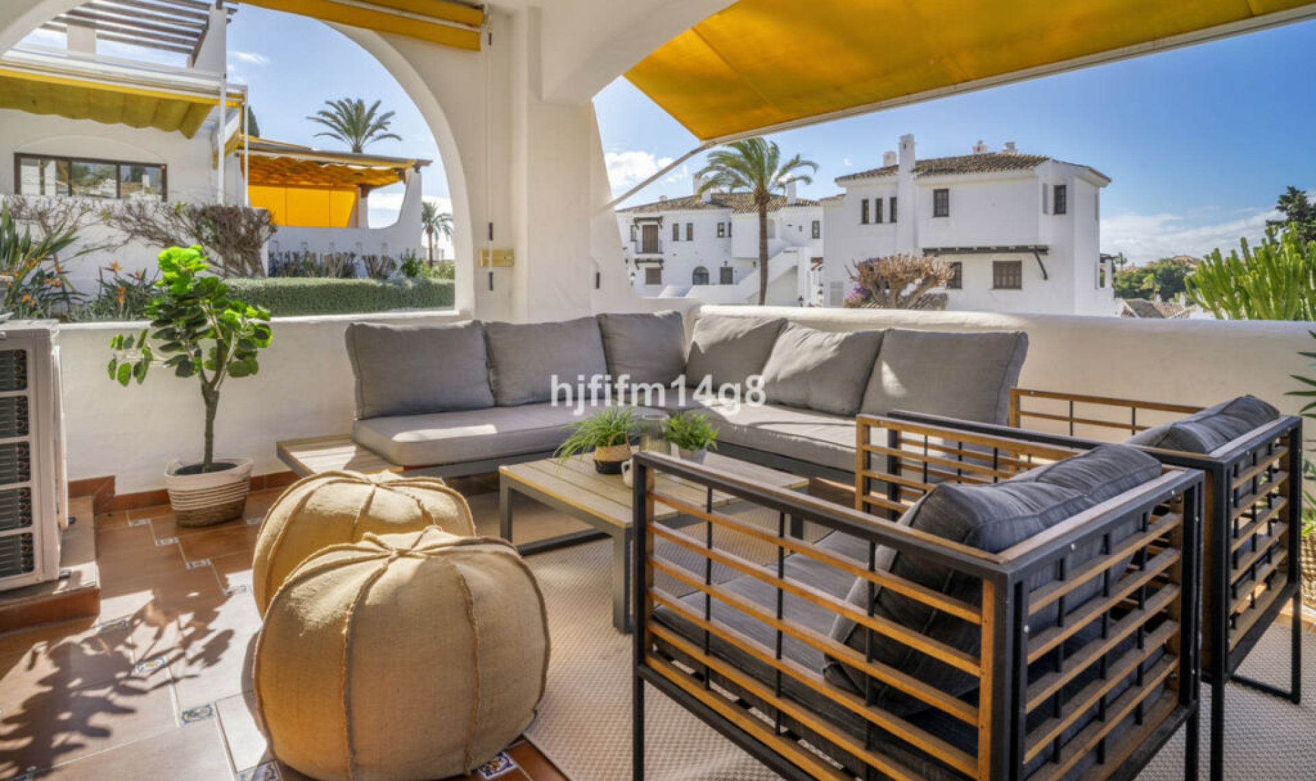 Resale - Apartment -
Nueva Andalucía