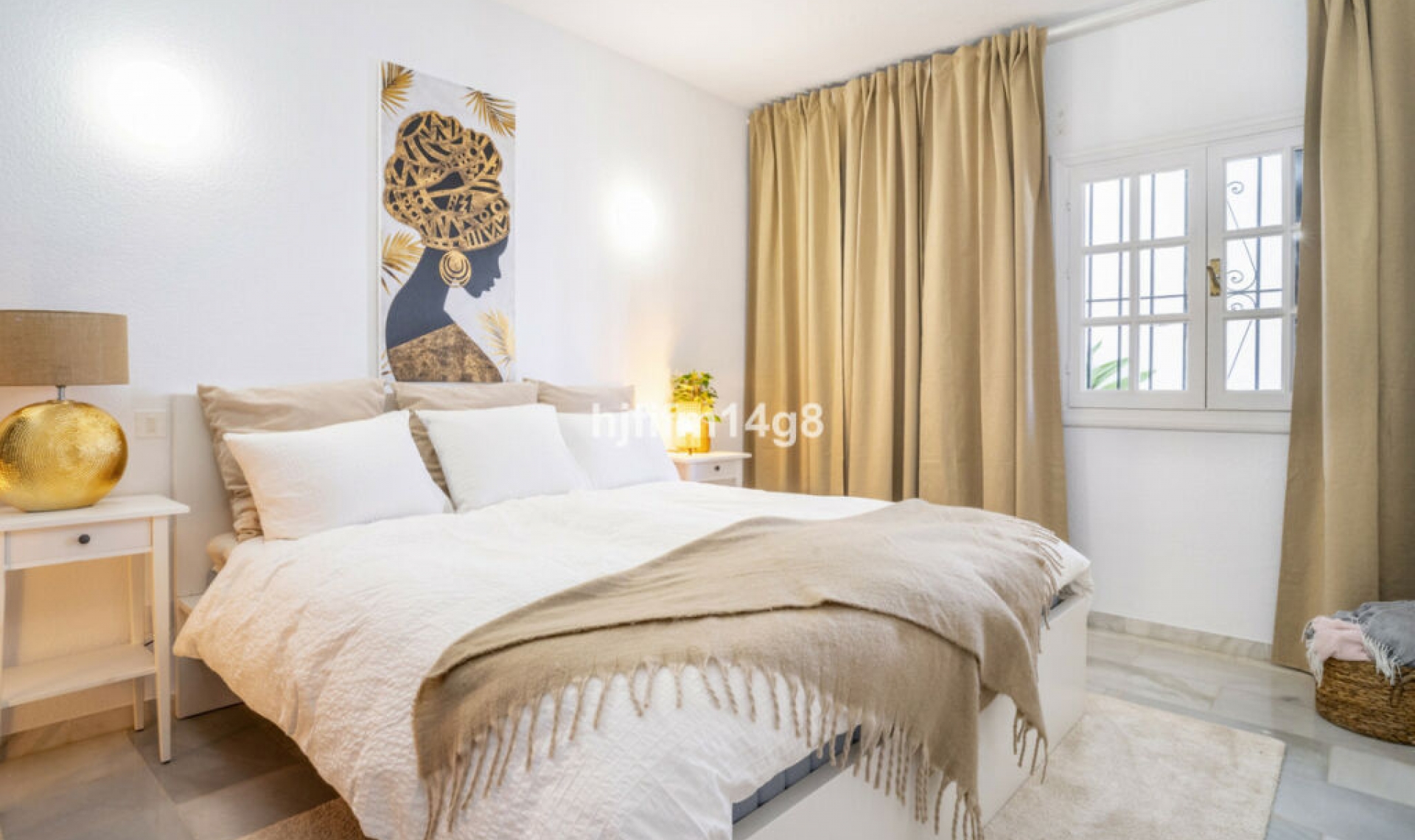 Resale - Apartment -
Nueva Andalucía