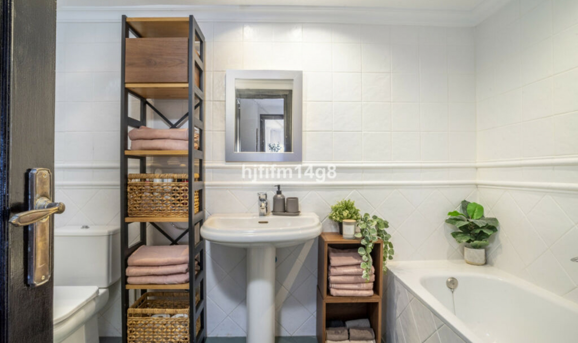 Resale - Apartment -
Nueva Andalucía