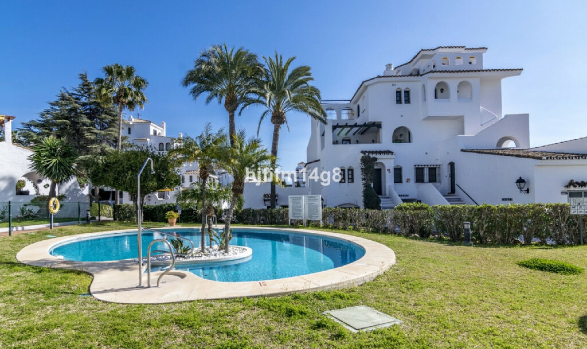Resale - Apartment -
Nueva Andalucía