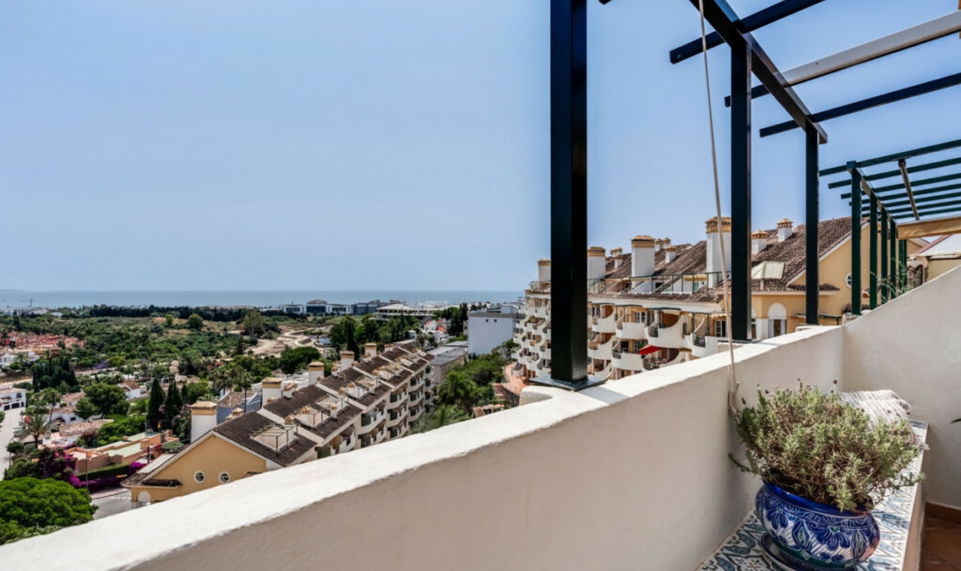 Resale - Apartment -
Nueva Andalucía