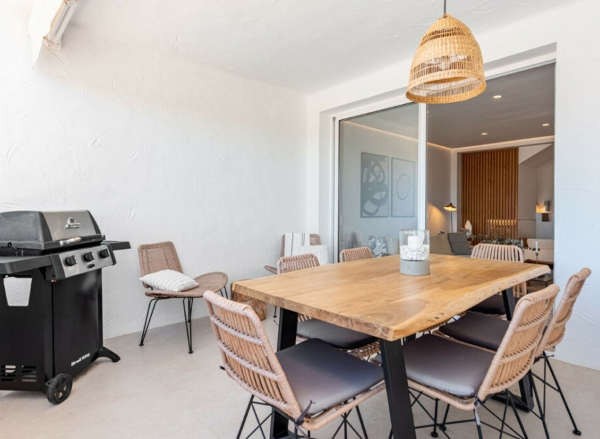 Resale - Apartment -
Nueva Andalucía