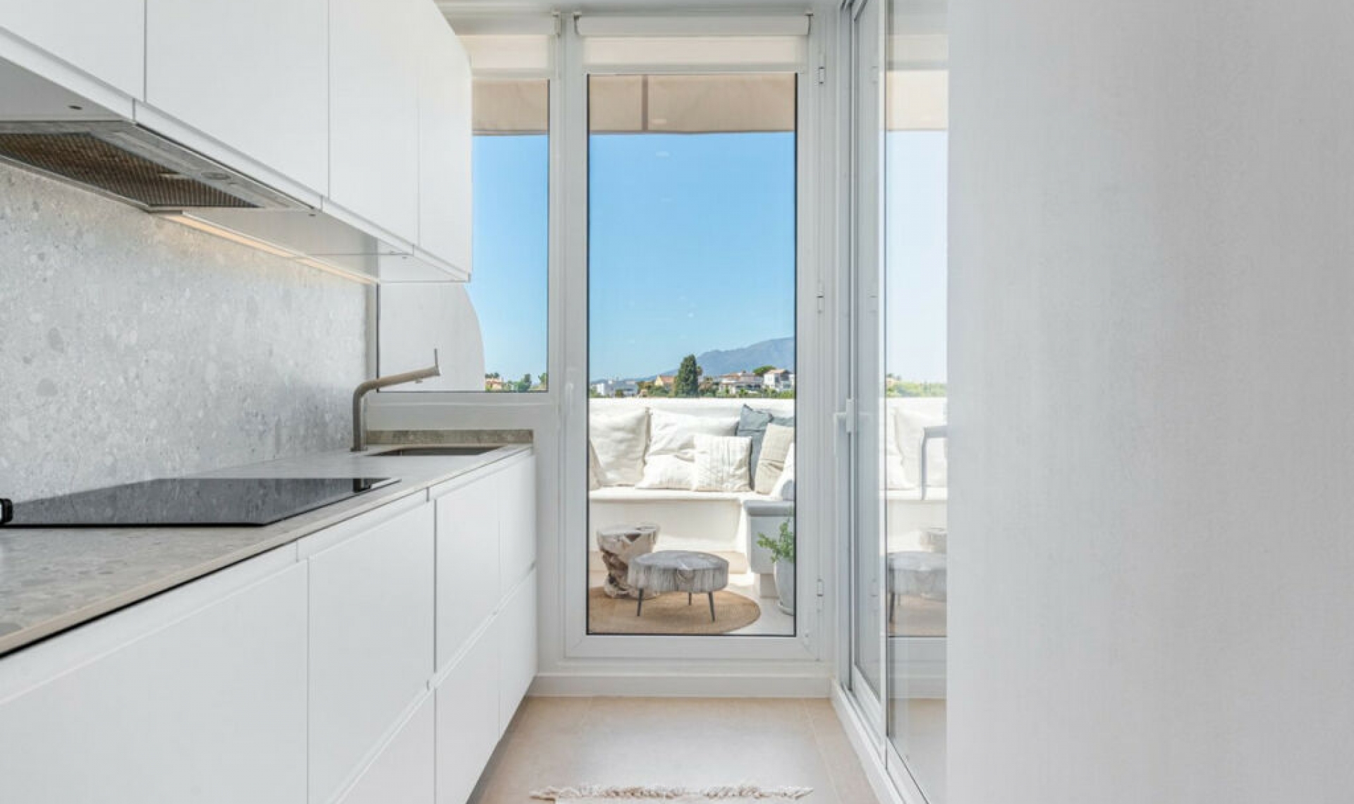 Resale - Apartment -
Nueva Andalucía