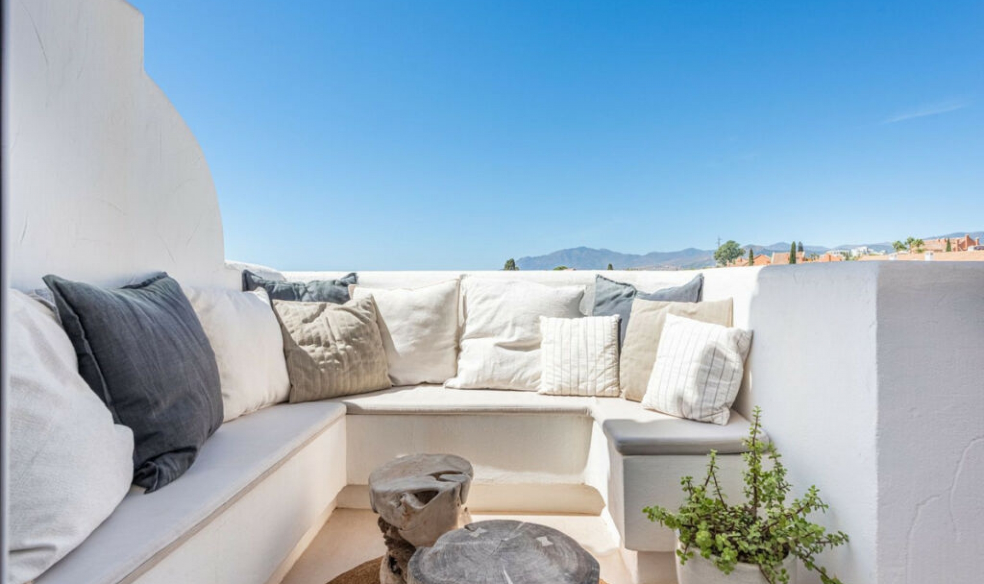 Resale - Apartment -
Nueva Andalucía