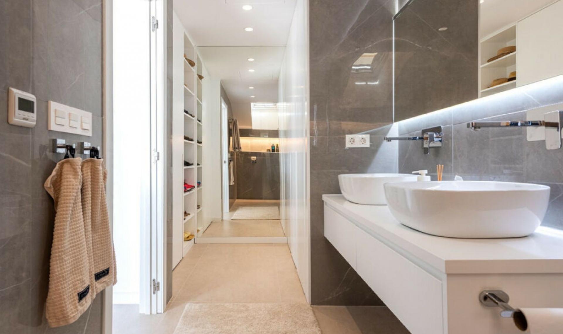 Resale - Apartment -
Nueva Andalucía