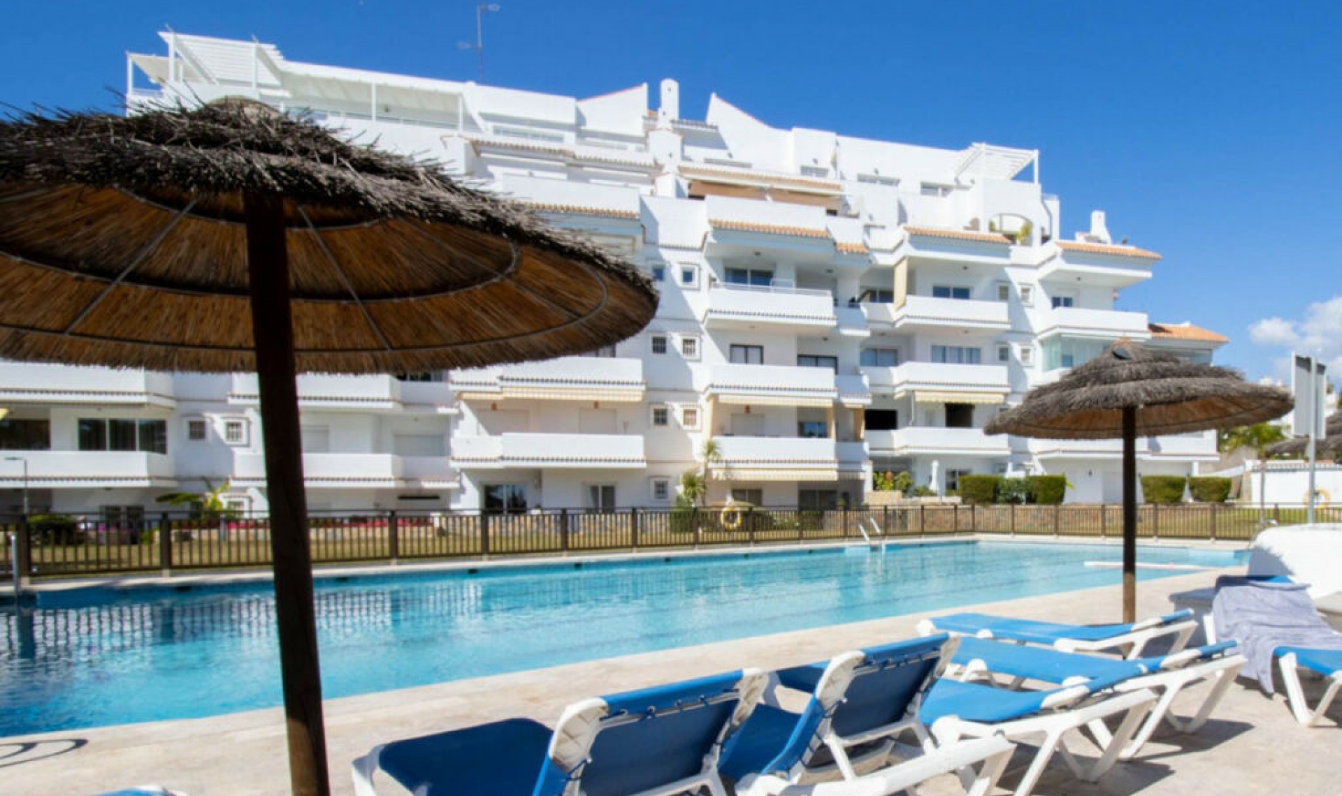 Resale - Apartment -
Nueva Andalucía