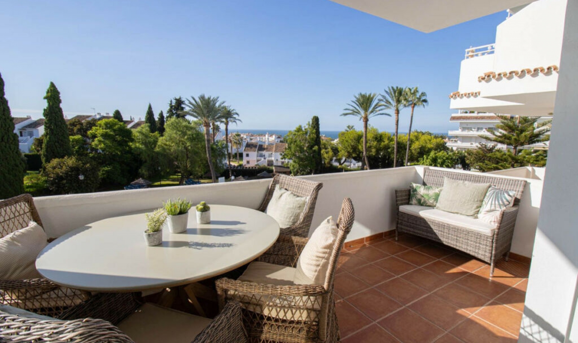 Resale - Apartment -
Nueva Andalucía