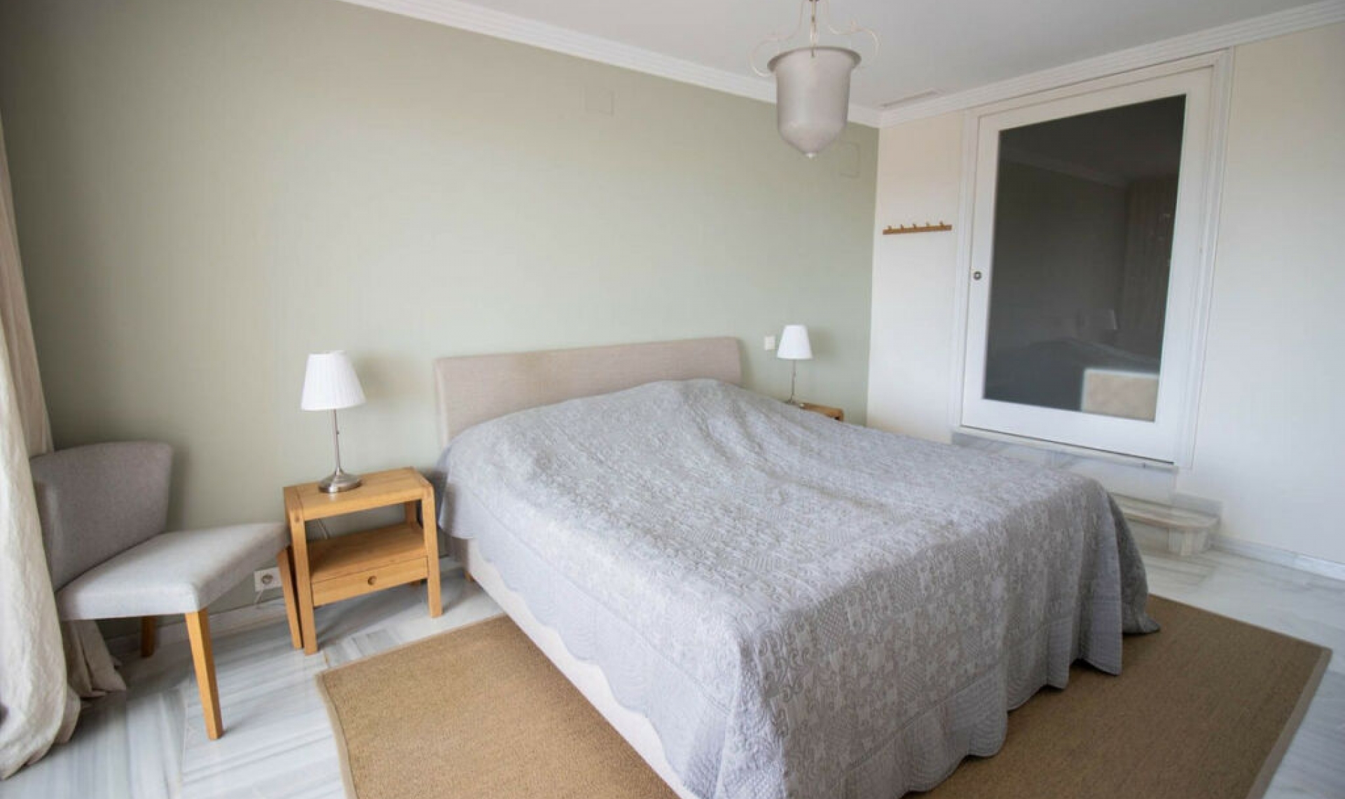 Resale - Apartment -
Nueva Andalucía