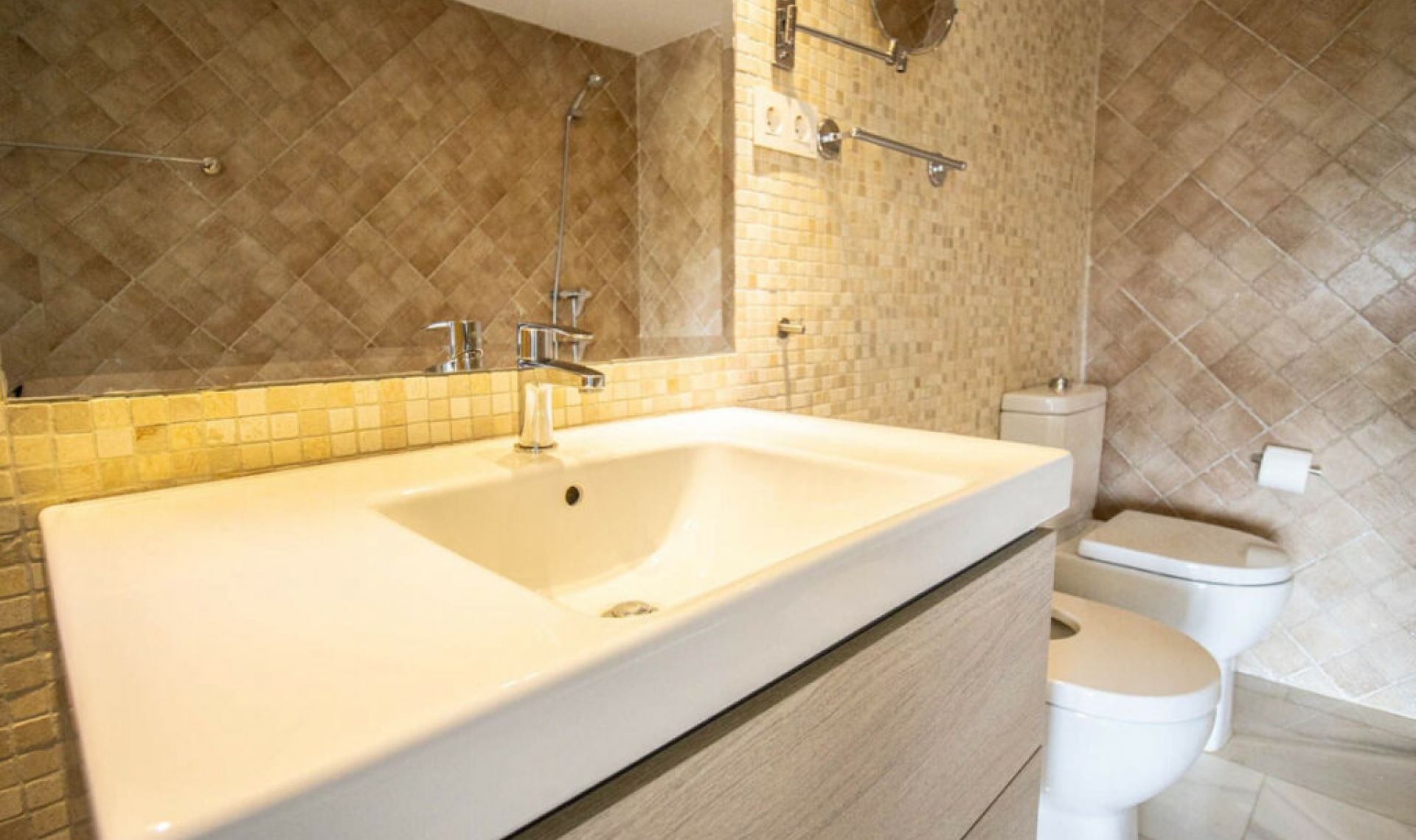 Resale - Apartment -
Nueva Andalucía