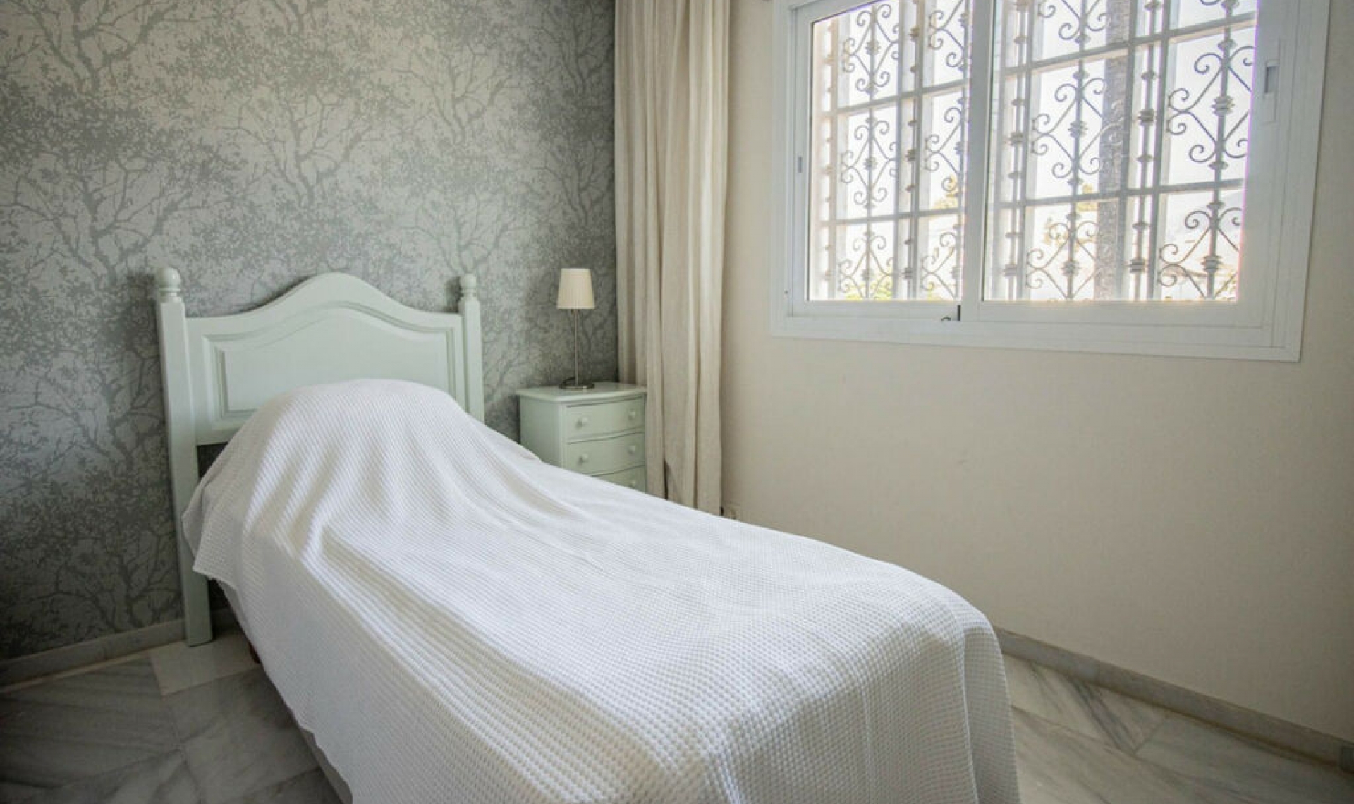 Resale - Apartment -
Nueva Andalucía