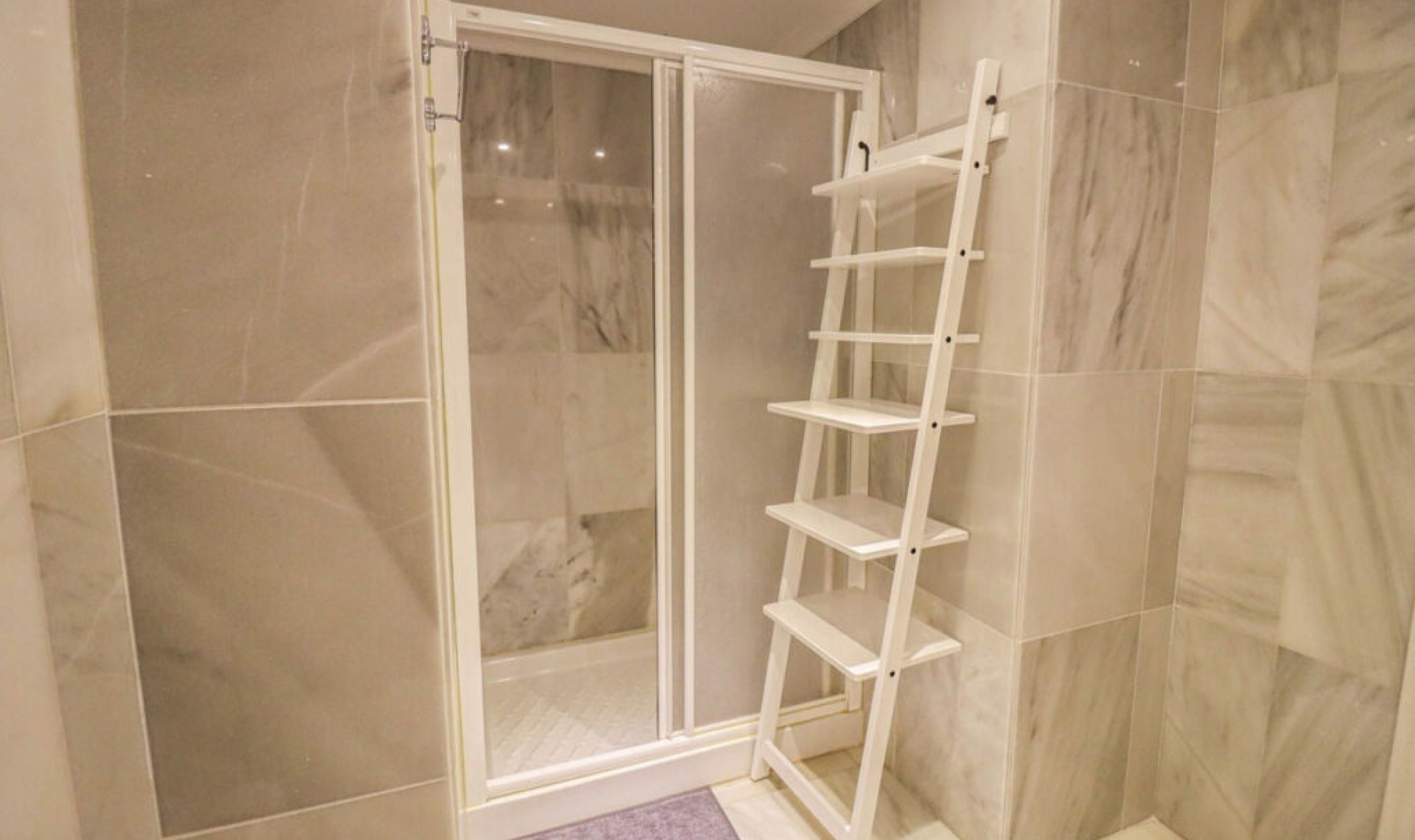 Resale - Apartment -
Nueva Andalucía