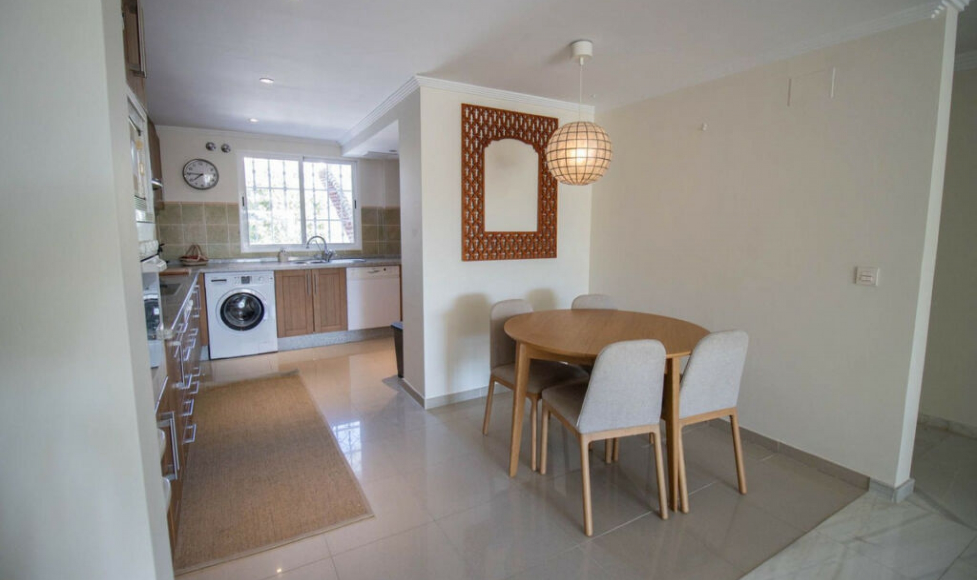 Resale - Apartment -
Nueva Andalucía