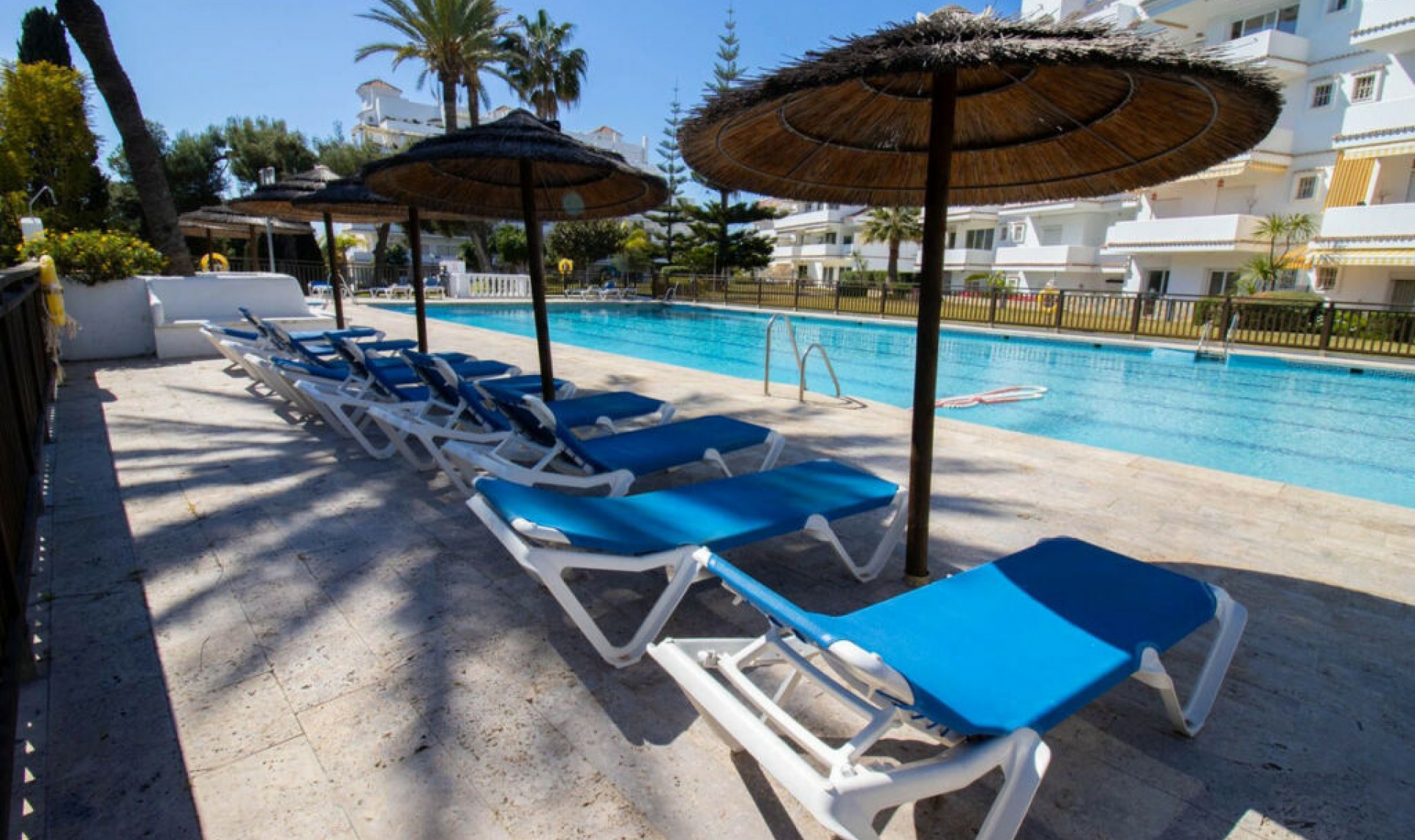 Resale - Apartment -
Nueva Andalucía