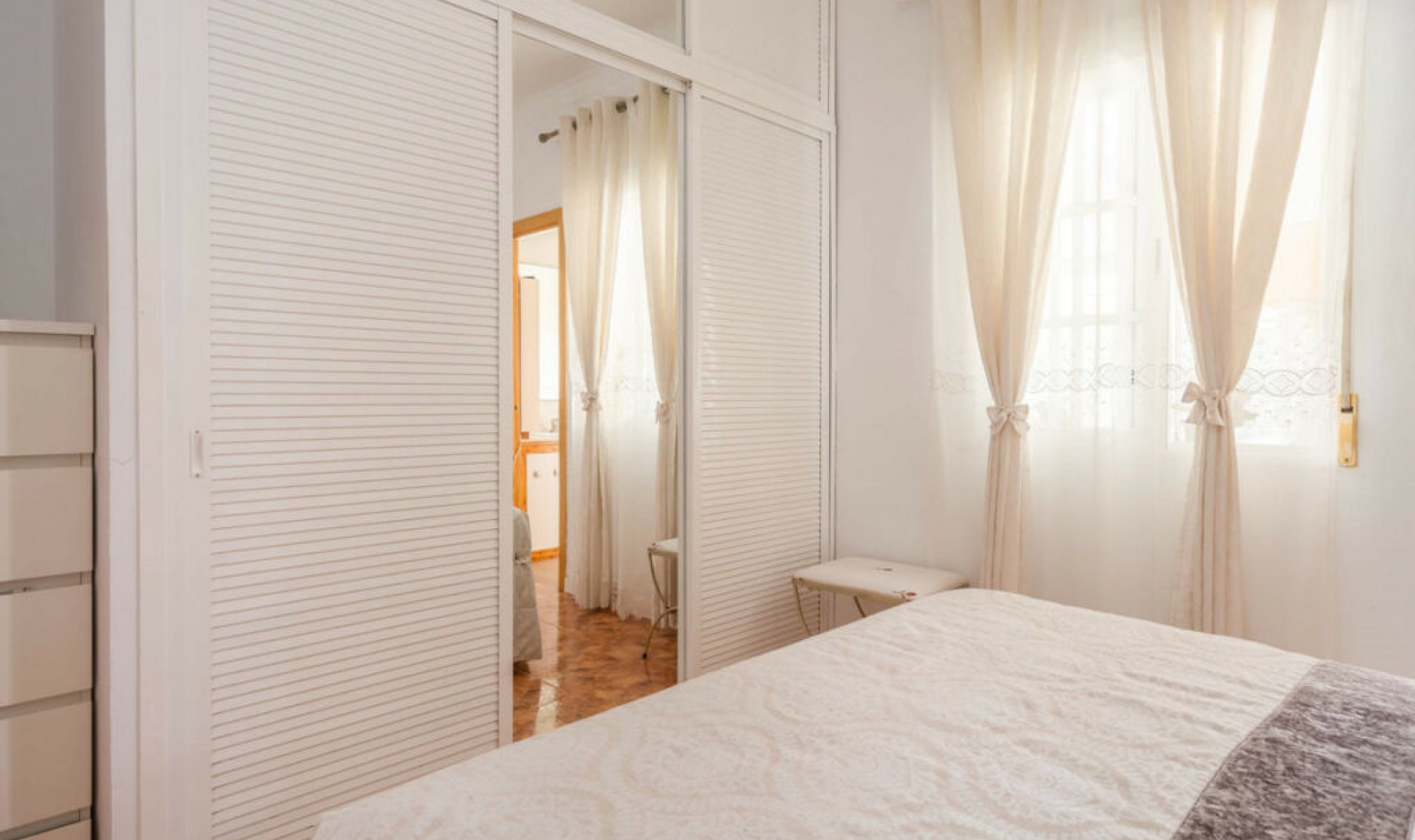 Resale - Apartment -
Nueva Andalucía