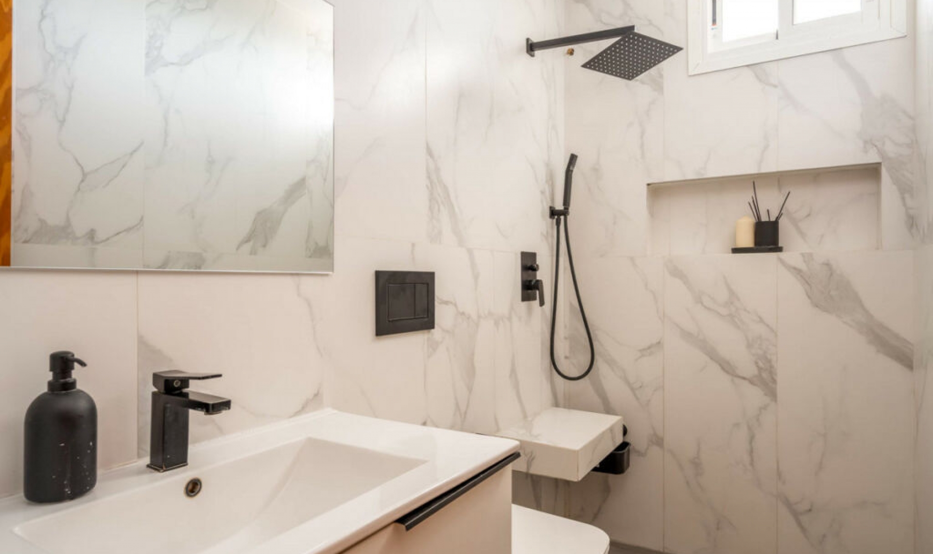 Resale - Apartment -
Nueva Andalucía