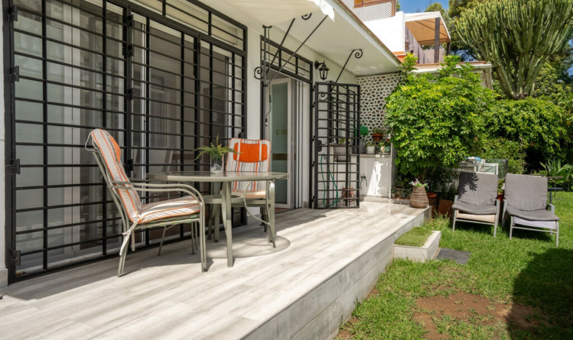 Resale - Apartment -
Nueva Andalucía