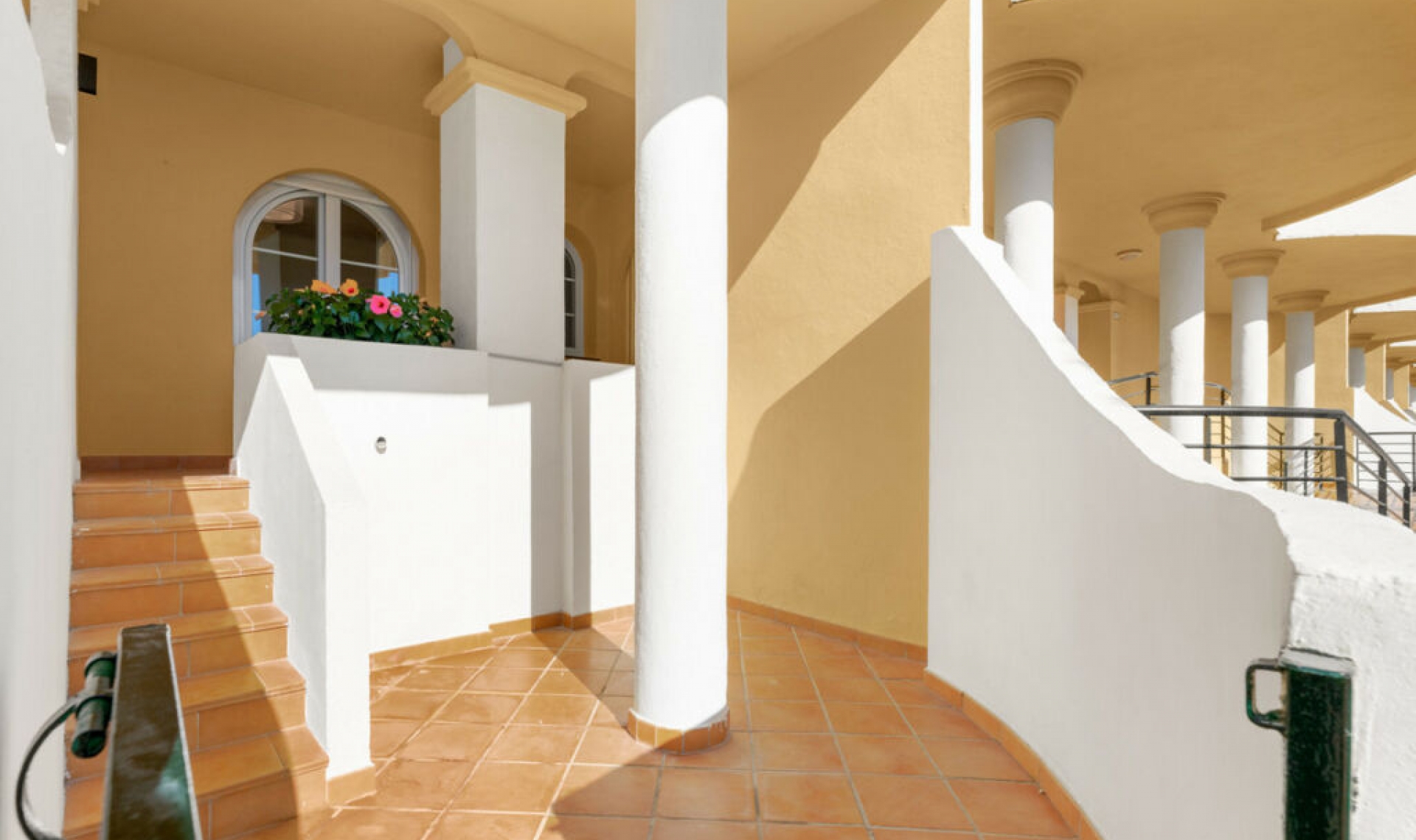 Resale - Apartment -
Nueva Andalucía