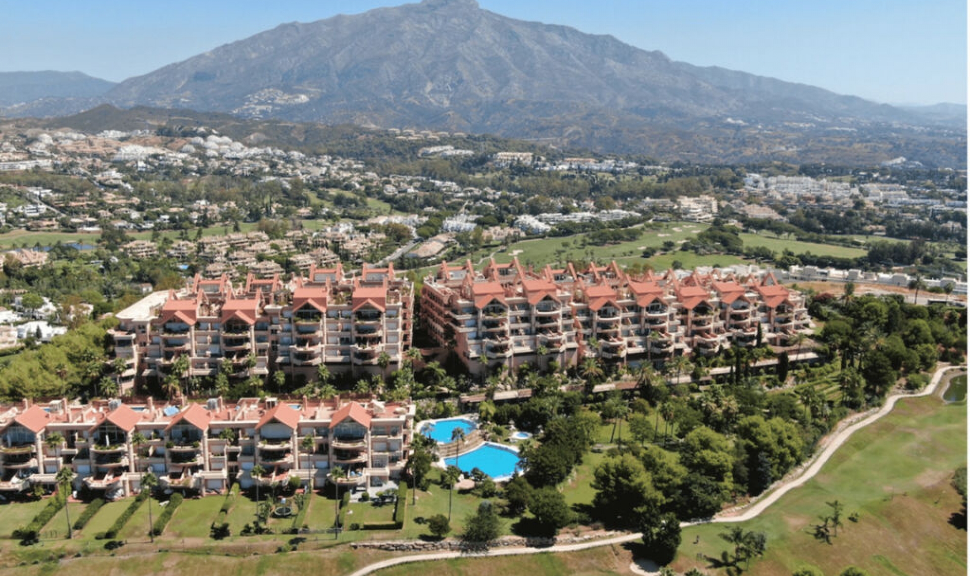 Resale - Apartment -
Nueva Andalucía
