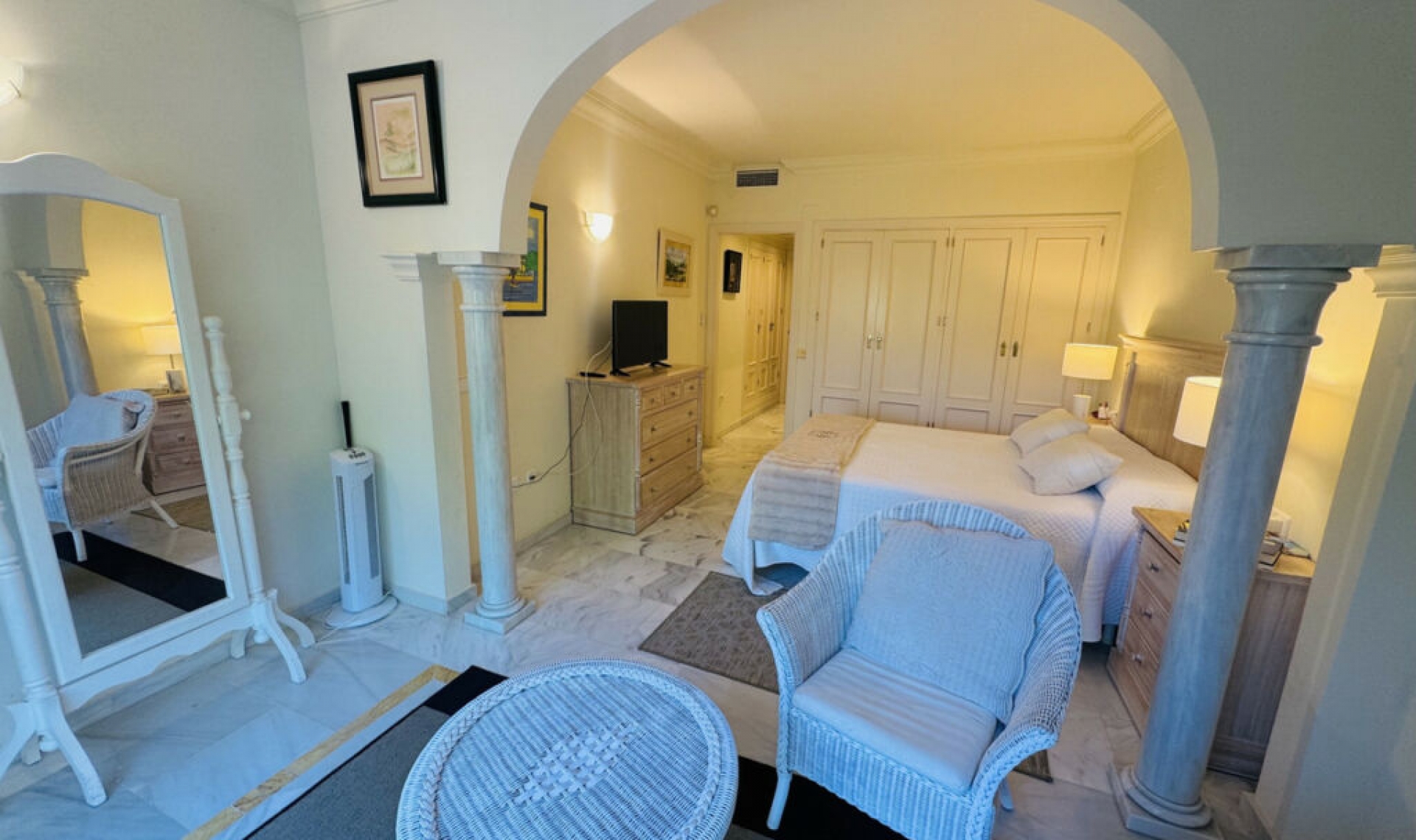 Resale - Apartment -
Nueva Andalucía
