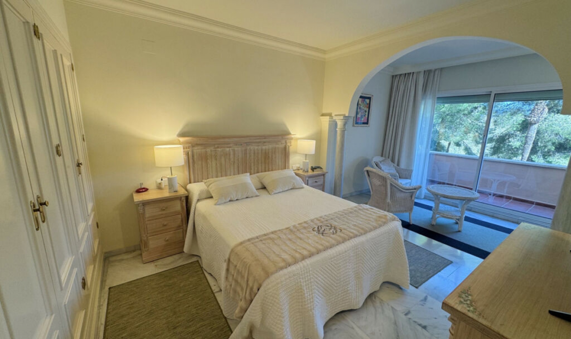 Resale - Apartment -
Nueva Andalucía