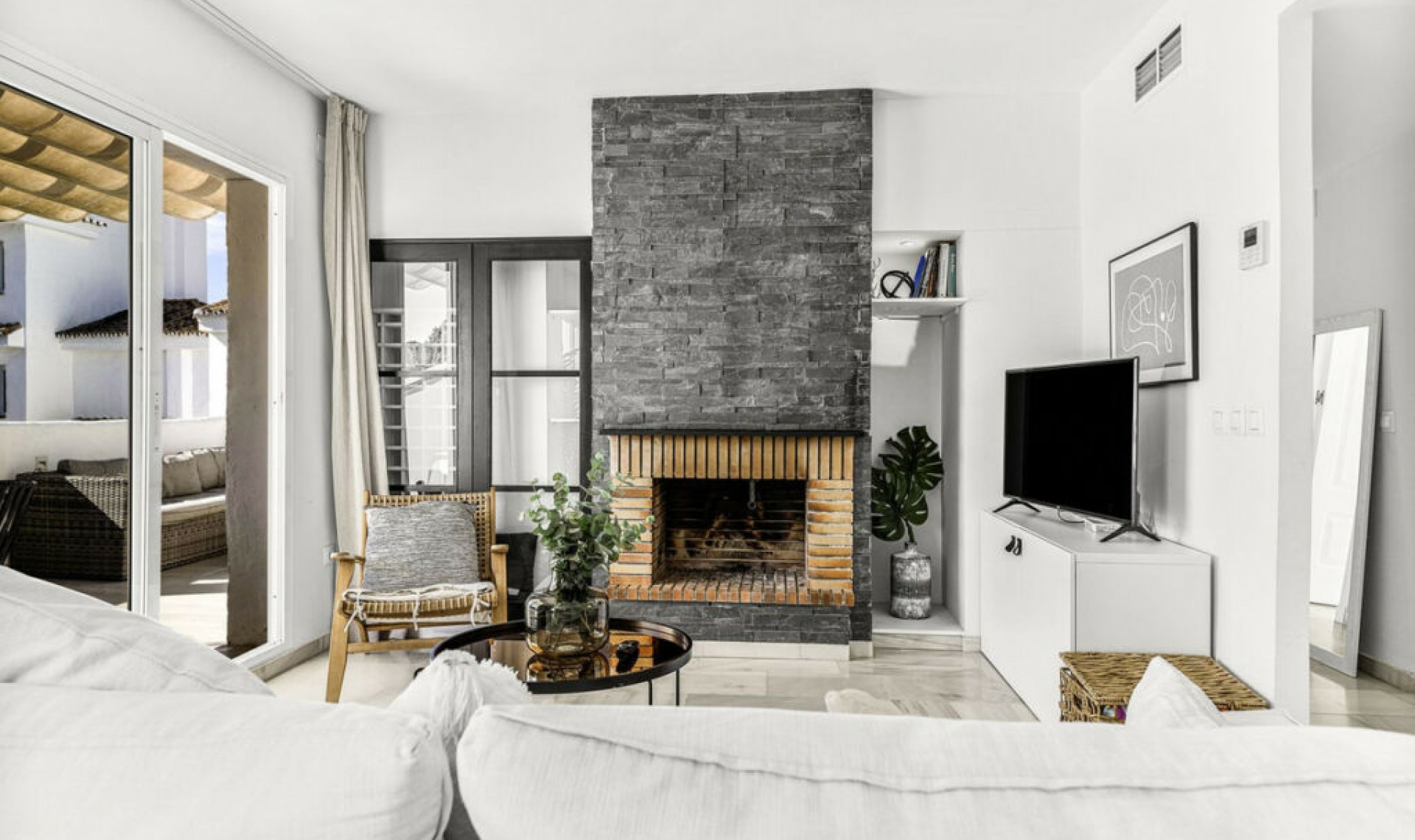 Resale - Apartment -
Nueva Andalucía