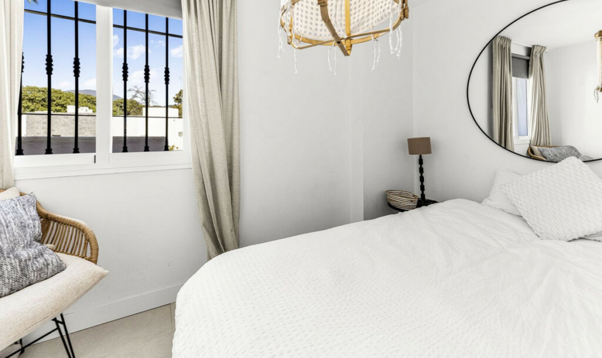 Resale - Apartment -
Nueva Andalucía