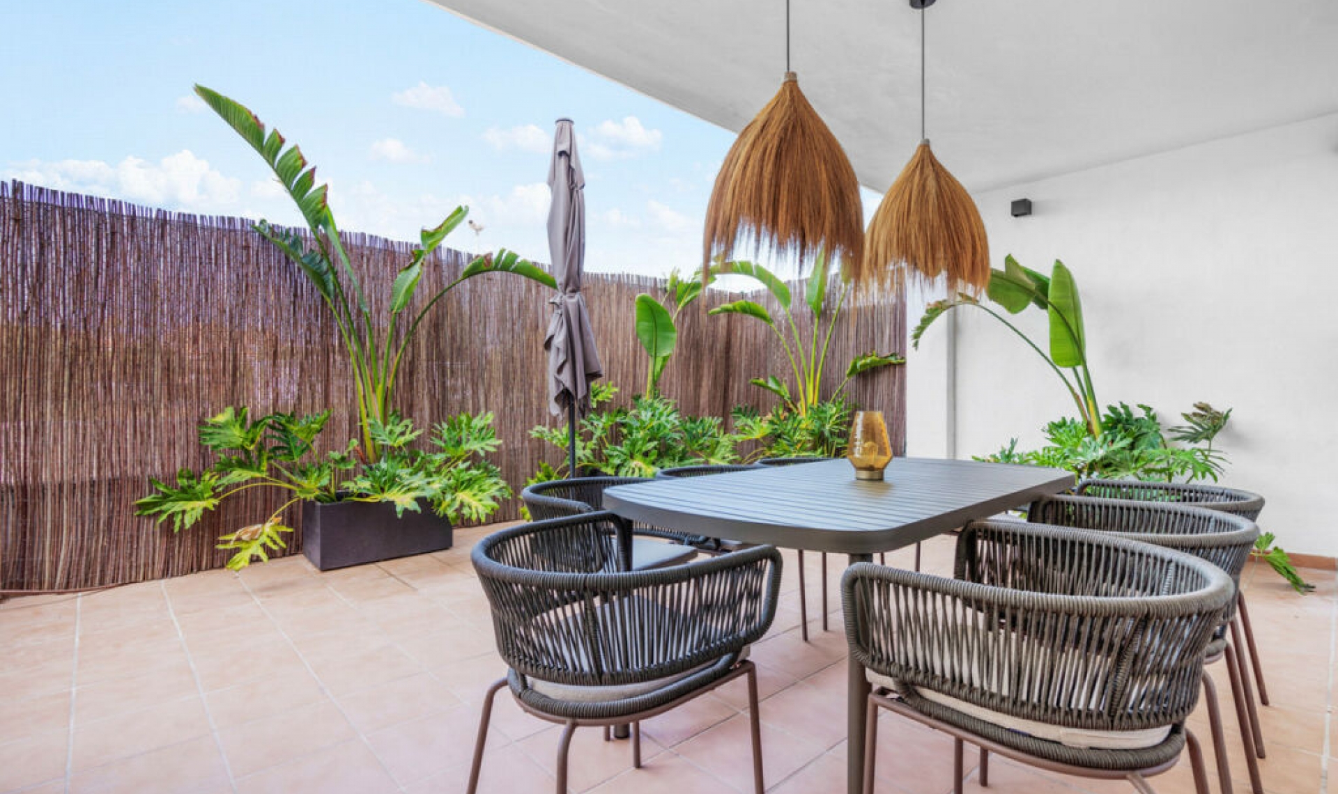 Resale - Apartment -
Nueva Andalucía